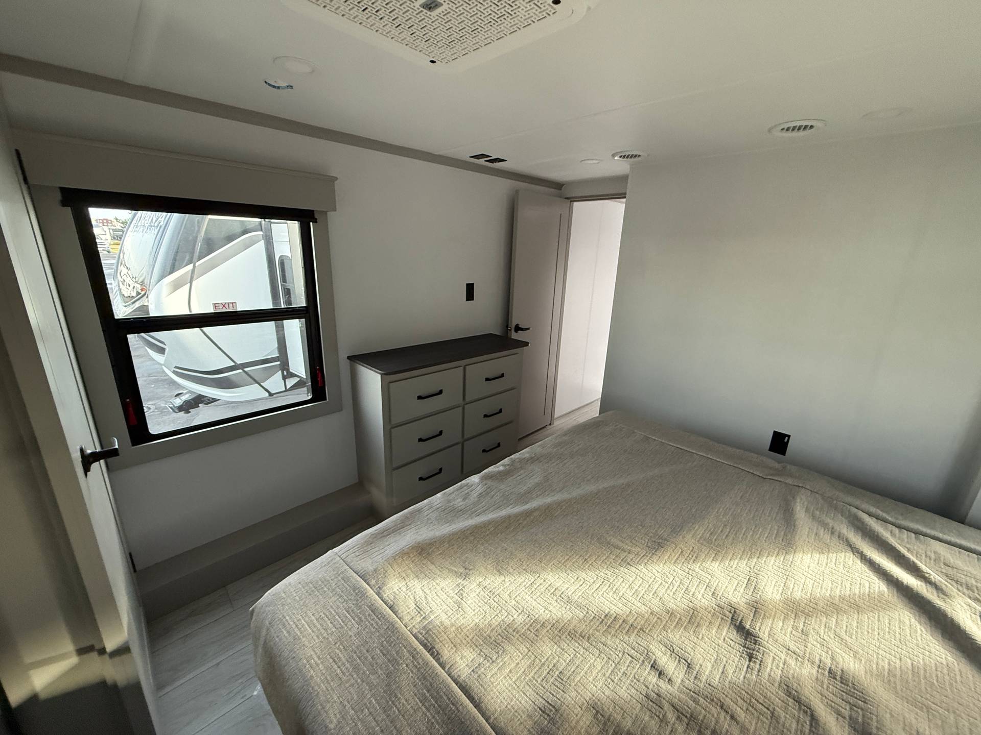 2026 Keystone RV 2026 Keystone RV Montana High Country - thumbnail 28