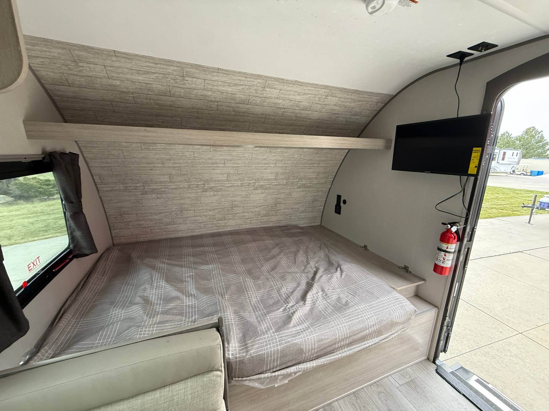 2026 Coachmen 2026 Coachmen Catalina Summit Series 7 - thumbnail 9