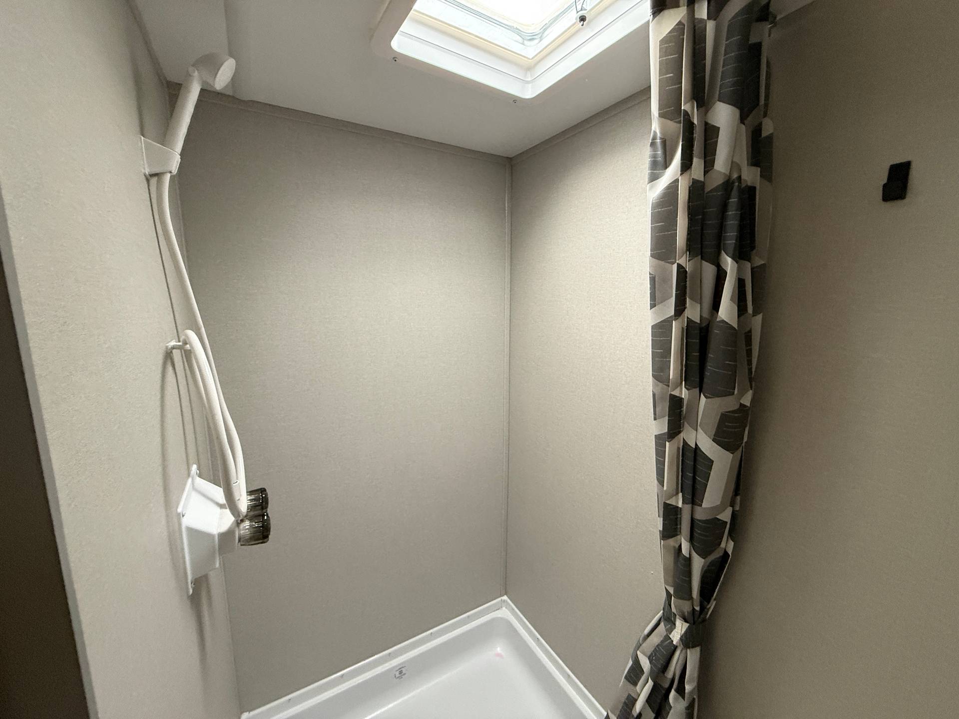 2026 Coachmen 2026 Coachmen Catalina Summit Series 7 - thumbnail 14