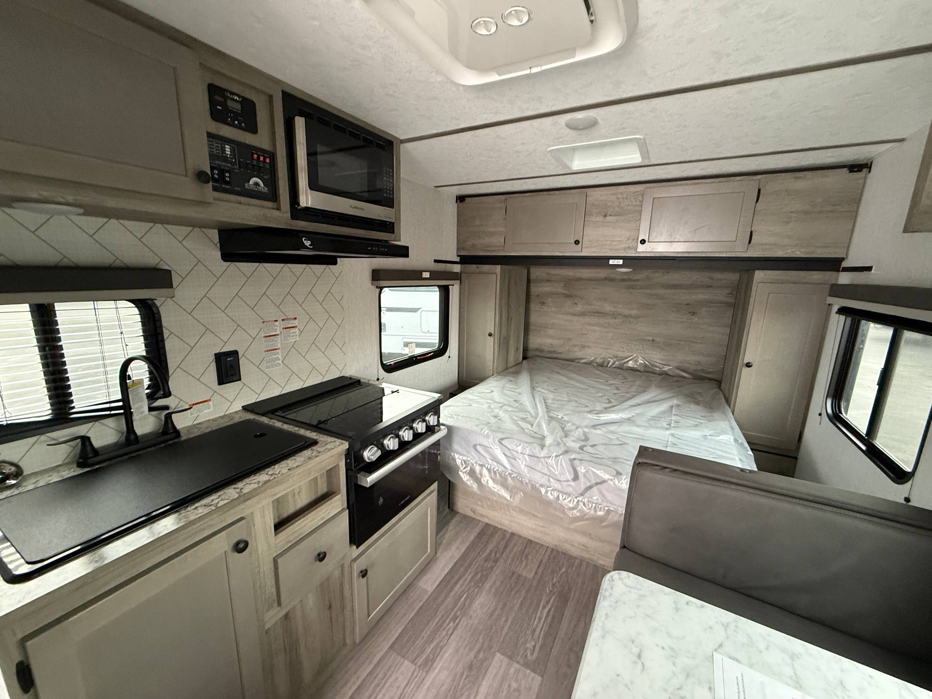 2026 Sunset Park RV Manufacturing 2026 Sunset Park RV Manufacturing Sun Lite - thumbnail 10