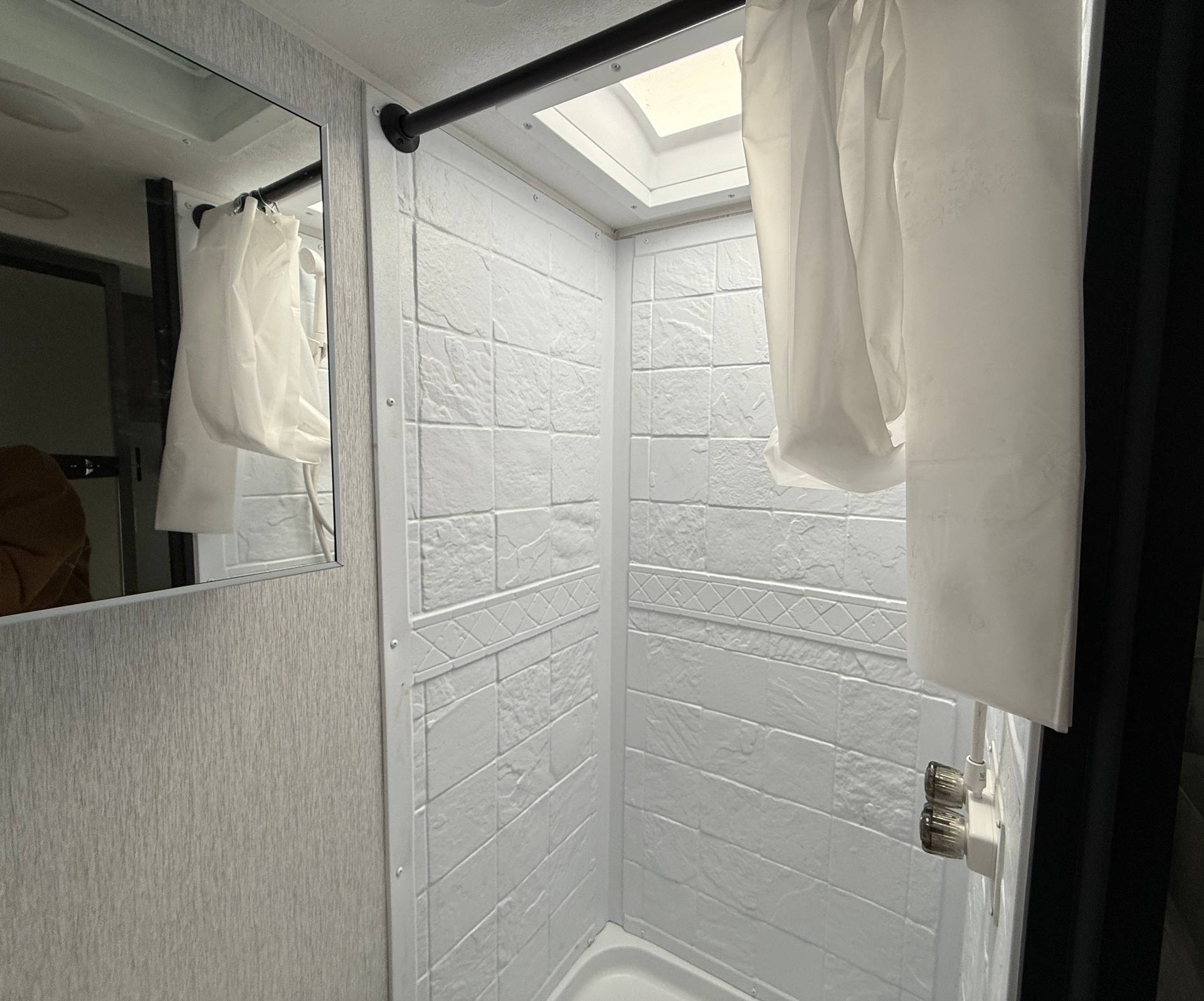 2026 Sunset Park RV Manufacturing 2026 Sunset Park RV Manufacturing Sun Lite - thumbnail 17