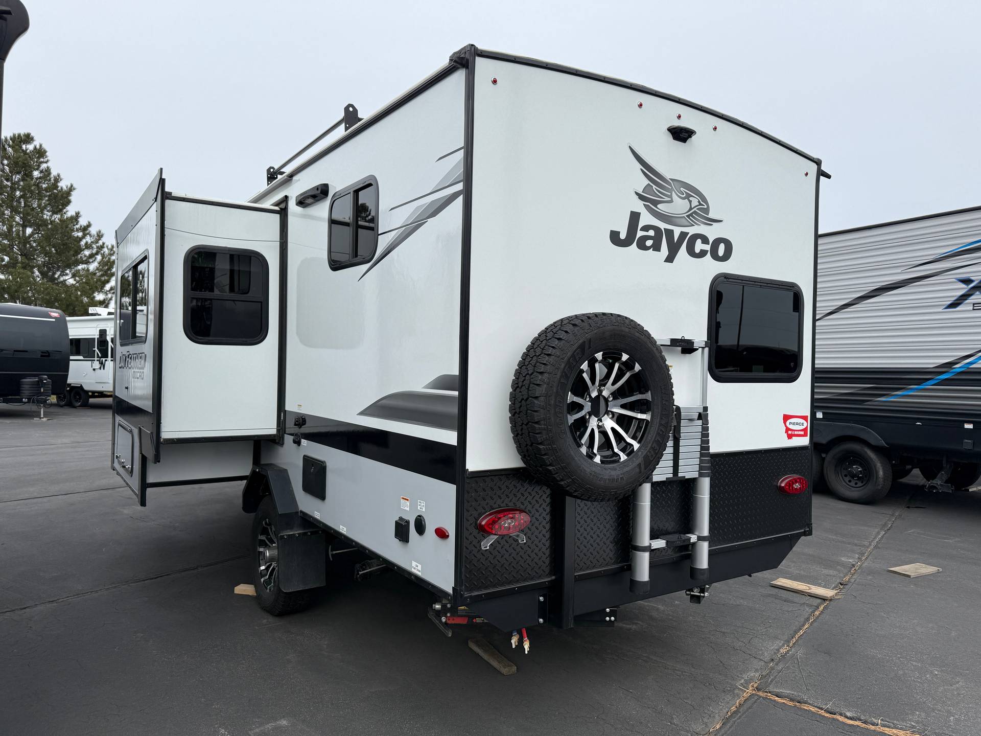 2023 Jayco 2023 Jayco Jay Feather - thumbnail 4