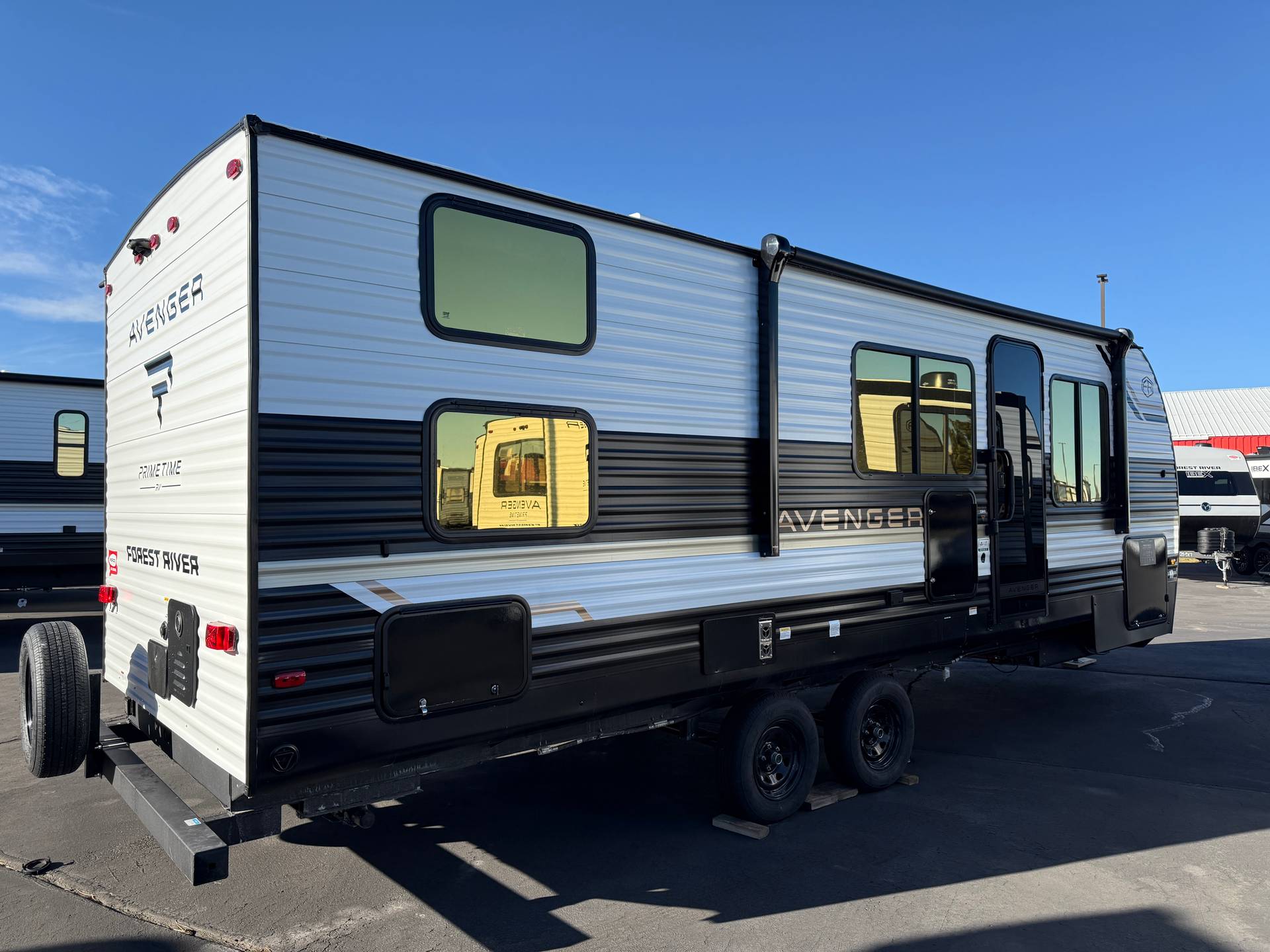 2026 Prime Time RV 2026 Prime Time RV Avenger - thumbnail 2