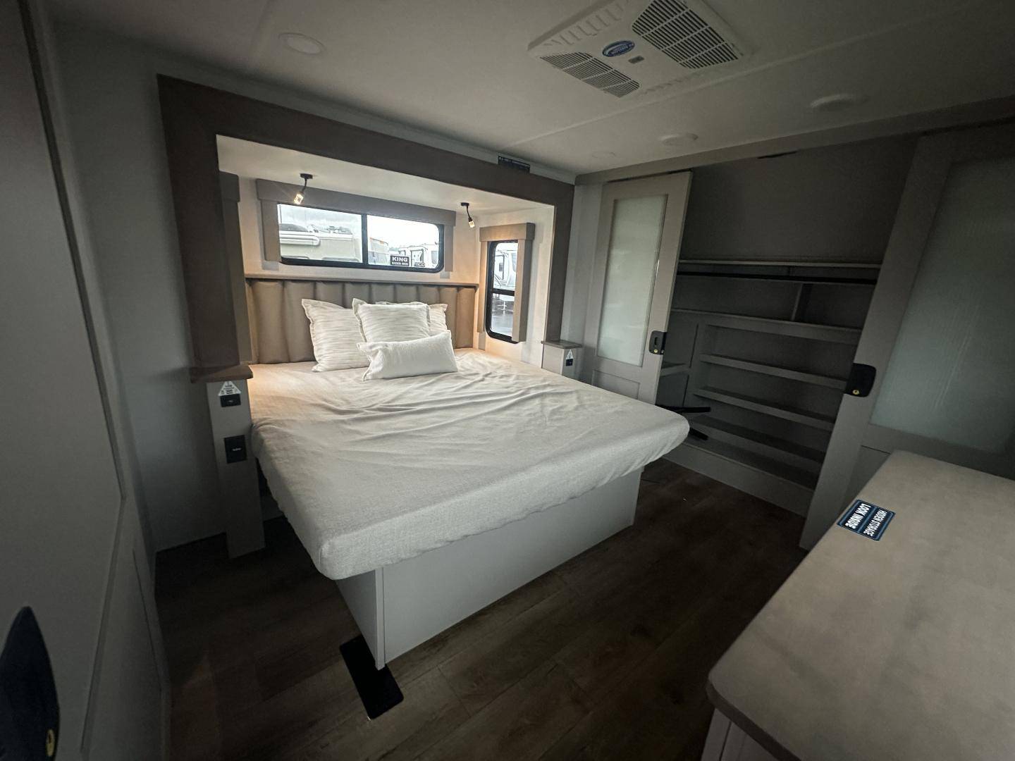 2025 Alliance RV 2025 Alliance RV Paradigm - thumbnail 31