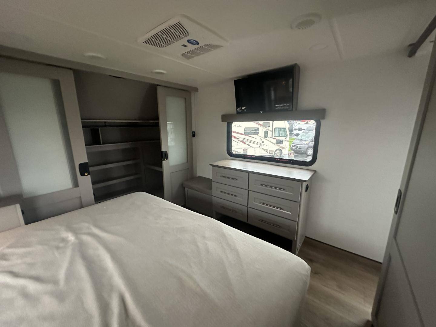 2025 Alliance RV 2025 Alliance RV Paradigm - thumbnail 32