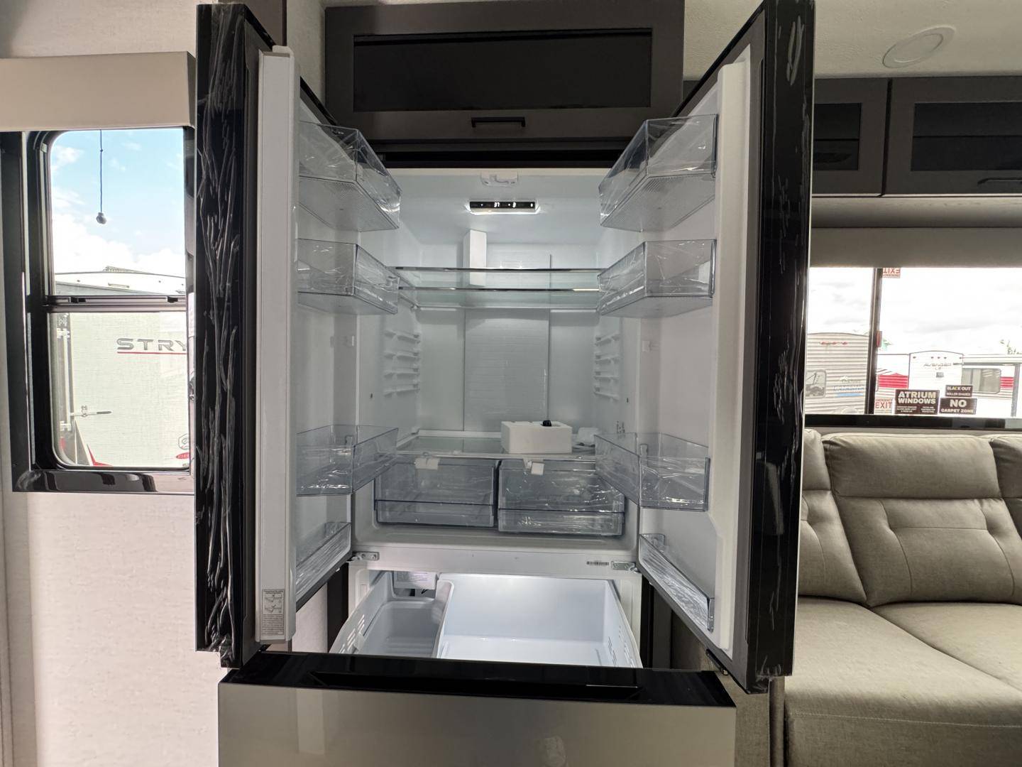 2025 Alliance RV 2025 Alliance RV Valor - thumbnail 20