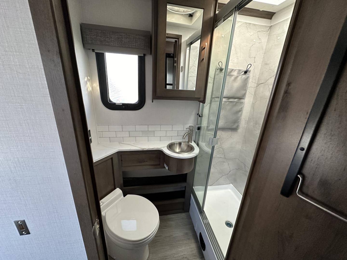 2025 Dynamax 2025 Dynamax Isata 5 - thumbnail 24