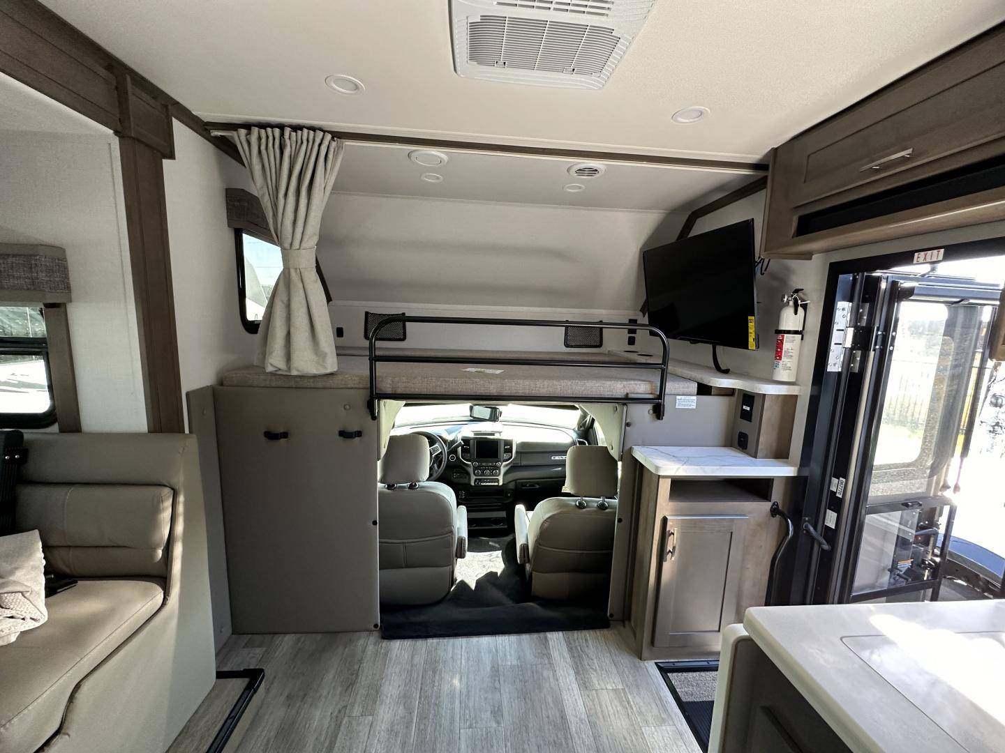 2025 Dynamax 2025 Dynamax Isata 5 - thumbnail 26