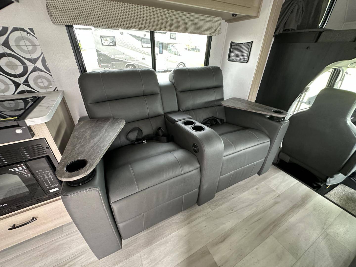 2025 Forest River RV 2025 Forest River RV Sunseeker - thumbnail 26