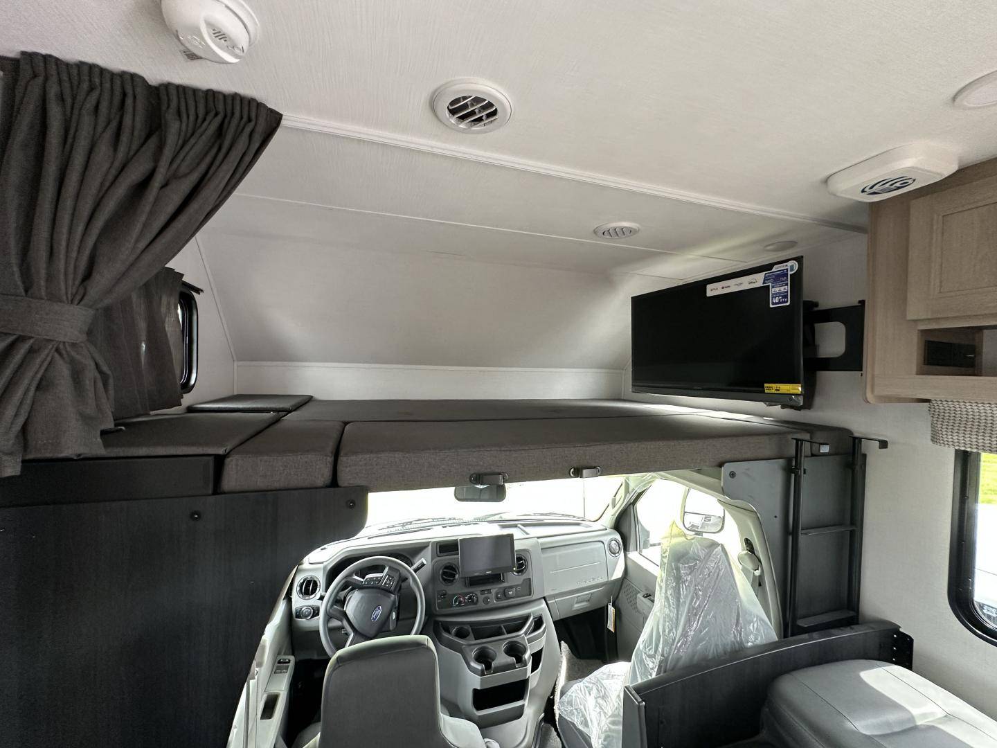 2025 Forest River RV 2025 Forest River RV Sunseeker - thumbnail 27