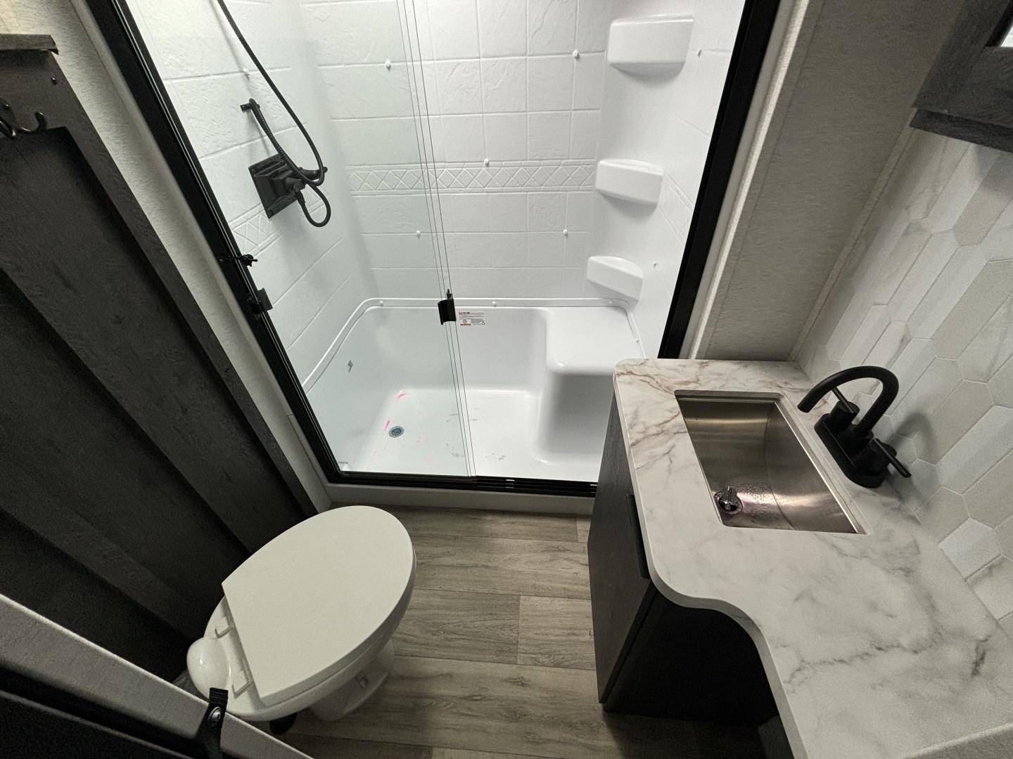 2025 Keystone RV 2025 Keystone RV Cruiser - thumbnail 31