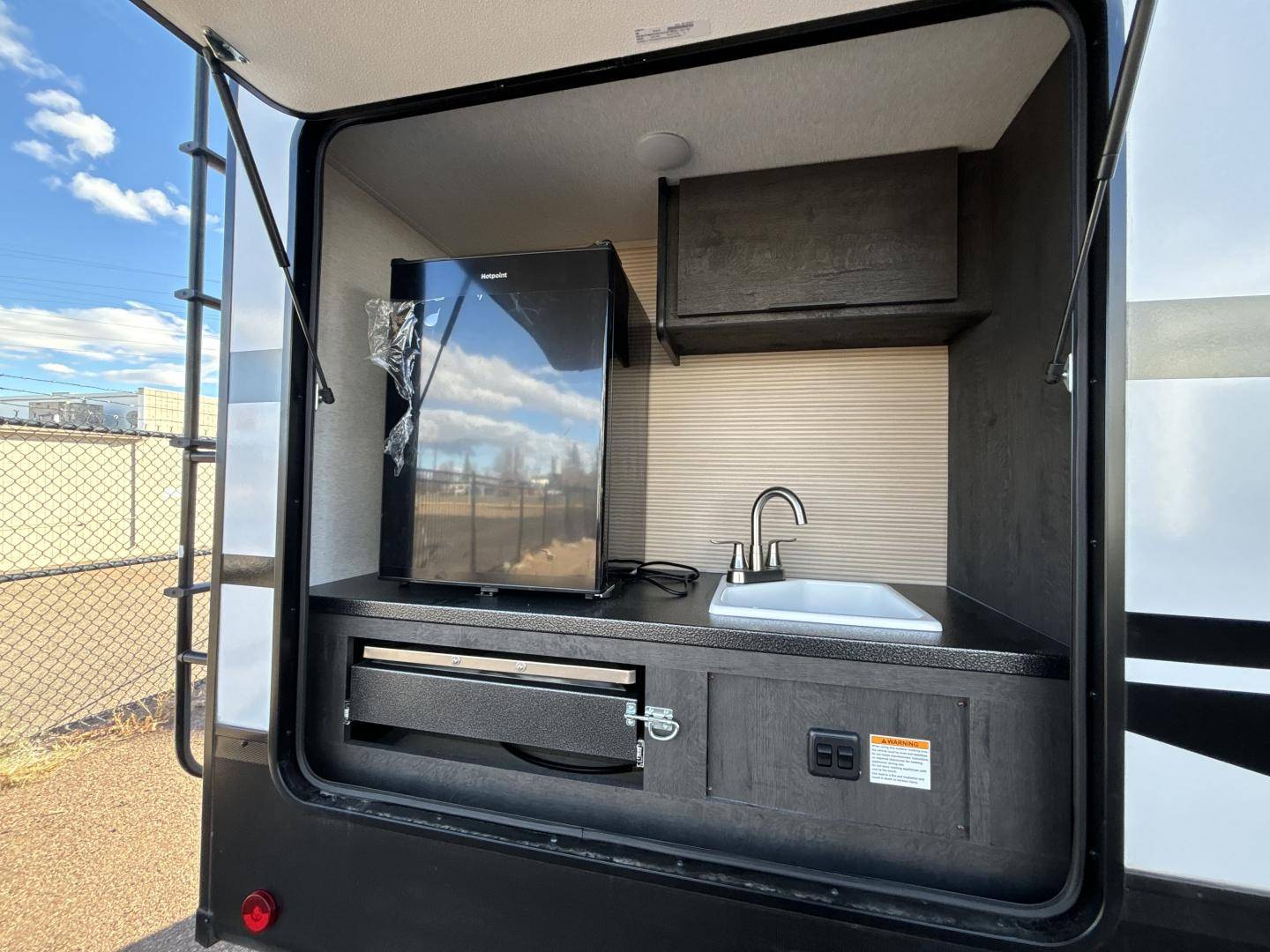 2025 Keystone RV 2025 Keystone RV Cruiser - thumbnail 9