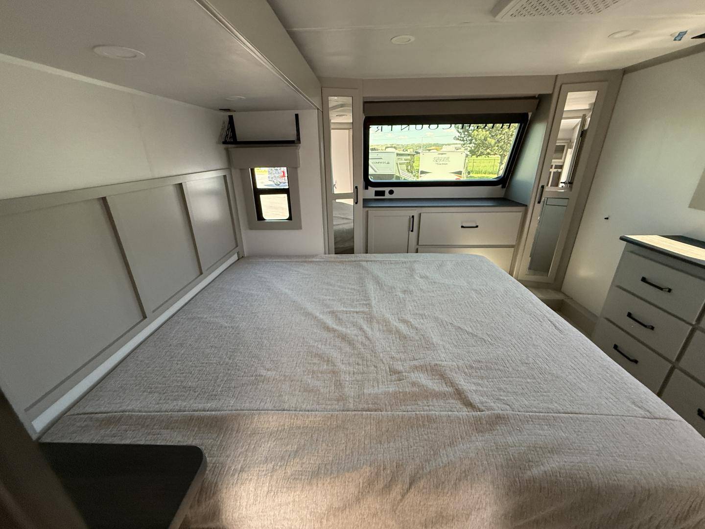 2025 Keystone RV 2025 Keystone RV Montana High Country - thumbnail 30