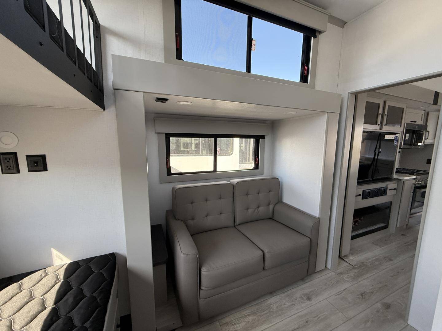 2025 Keystone RV 2025 Keystone RV Montana High Country - thumbnail 35