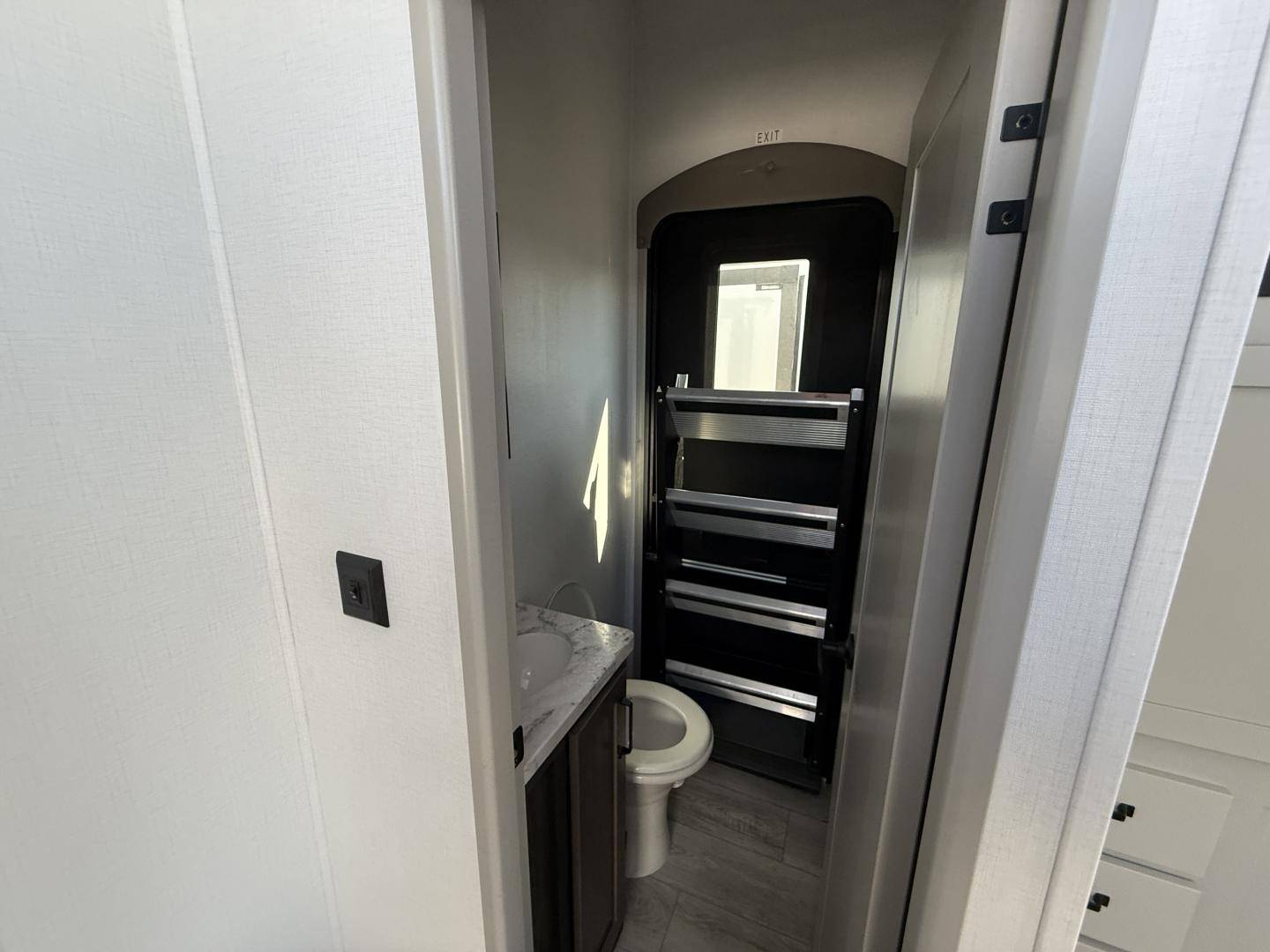 2025 Keystone RV 2025 Keystone RV Montana High Country - thumbnail 36