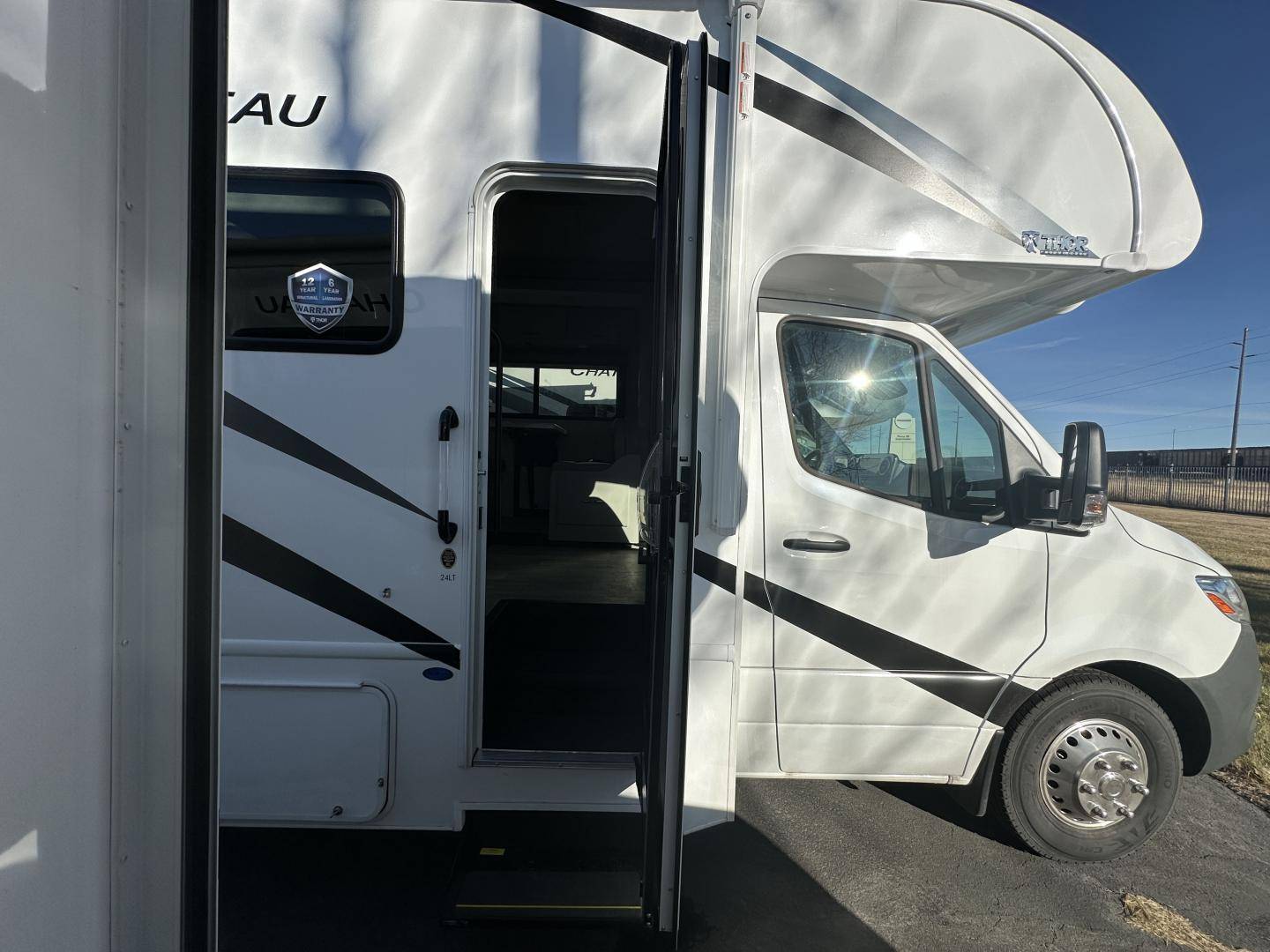 2025 Thor Motor Coach 2025 Thor Motor Coach Chateau - thumbnail 19