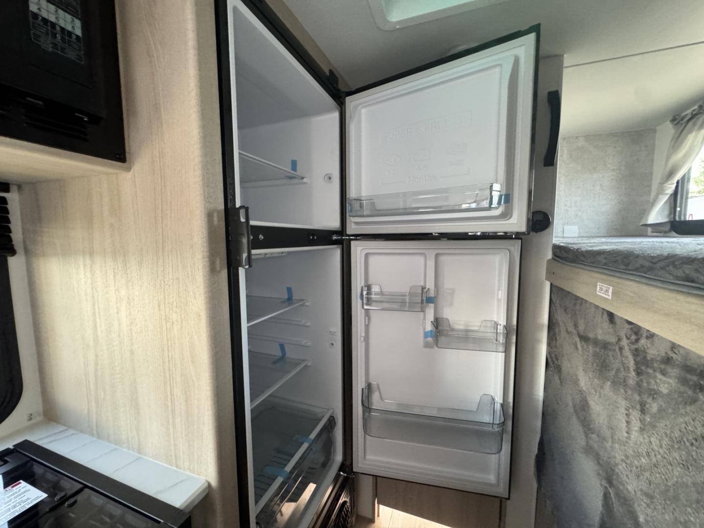 2025 Winnebago 2025 Winnebago Micro Minnie - thumbnail 18