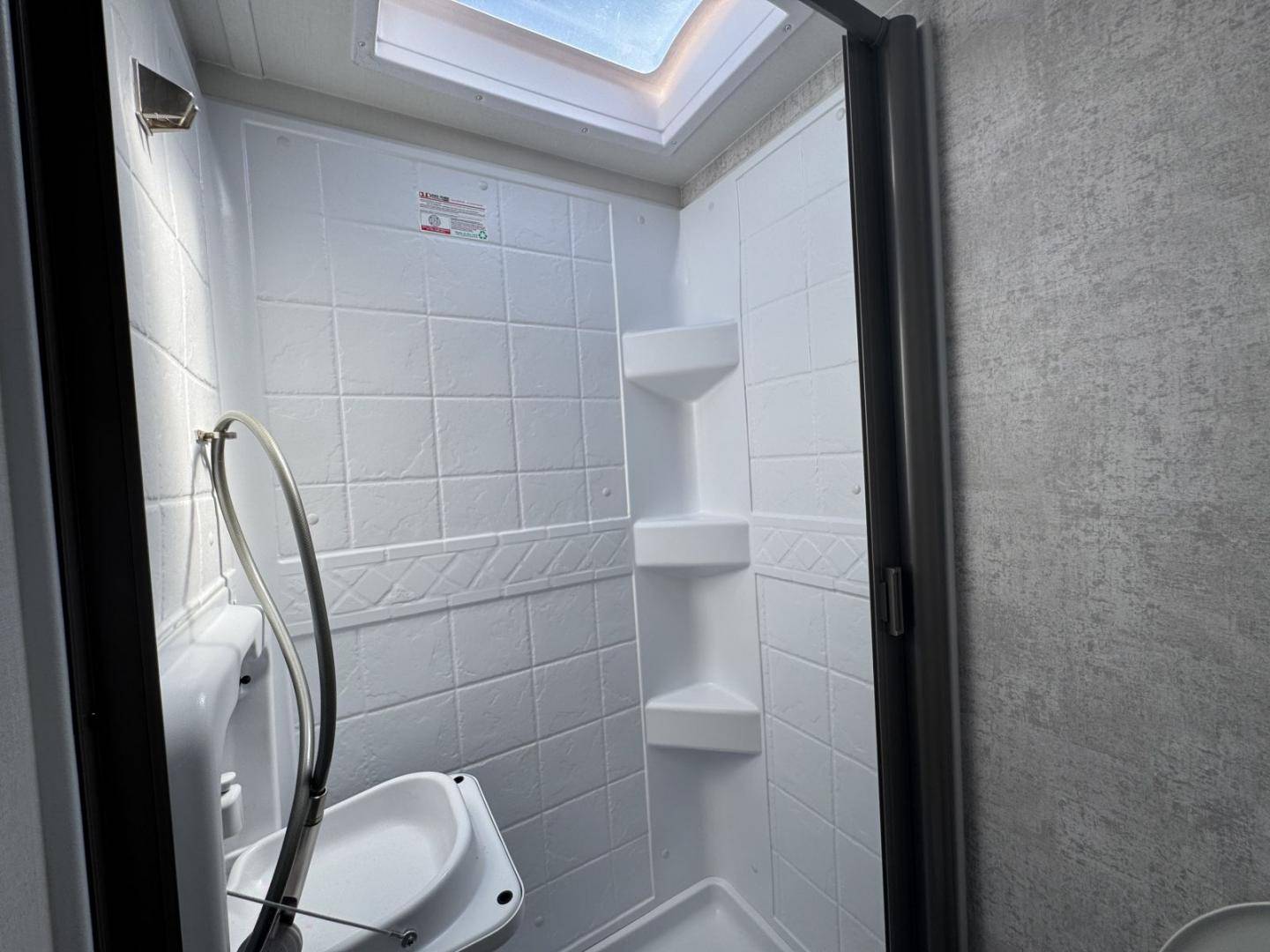 2025 Winnebago 2025 Winnebago Micro Minnie - thumbnail 24