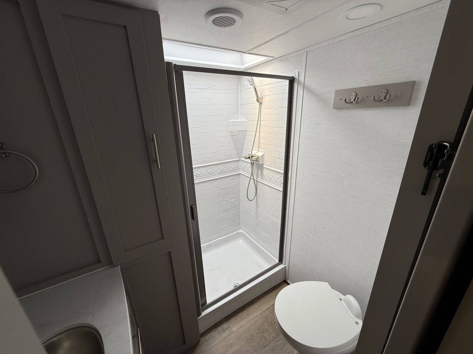 2026 Alliance RV 2026 Alliance RV Avenue All Access - thumbnail 22