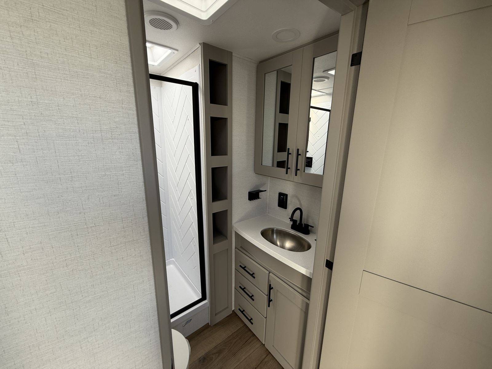 2026 Alliance RV 2026 Alliance RV Delta - thumbnail 21