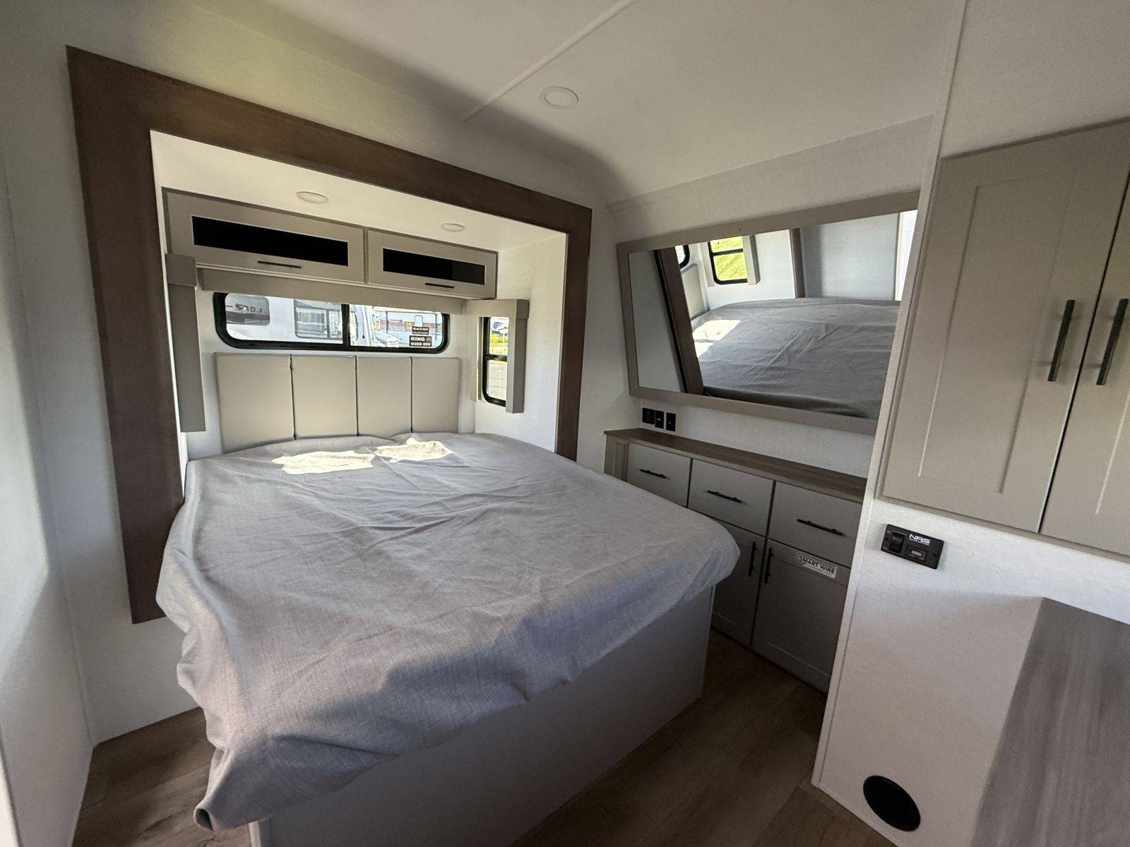 2026 Alliance RV 2026 Alliance RV Valor - thumbnail 22