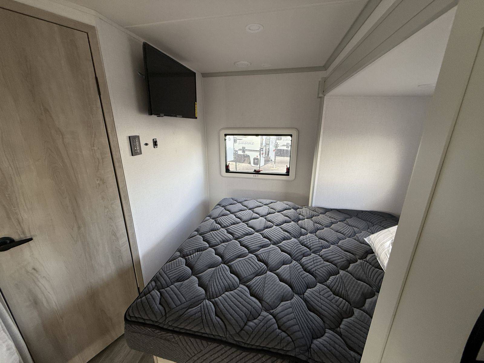 2026 Dynamax 2026 Dynamax Isata 3 - thumbnail 31