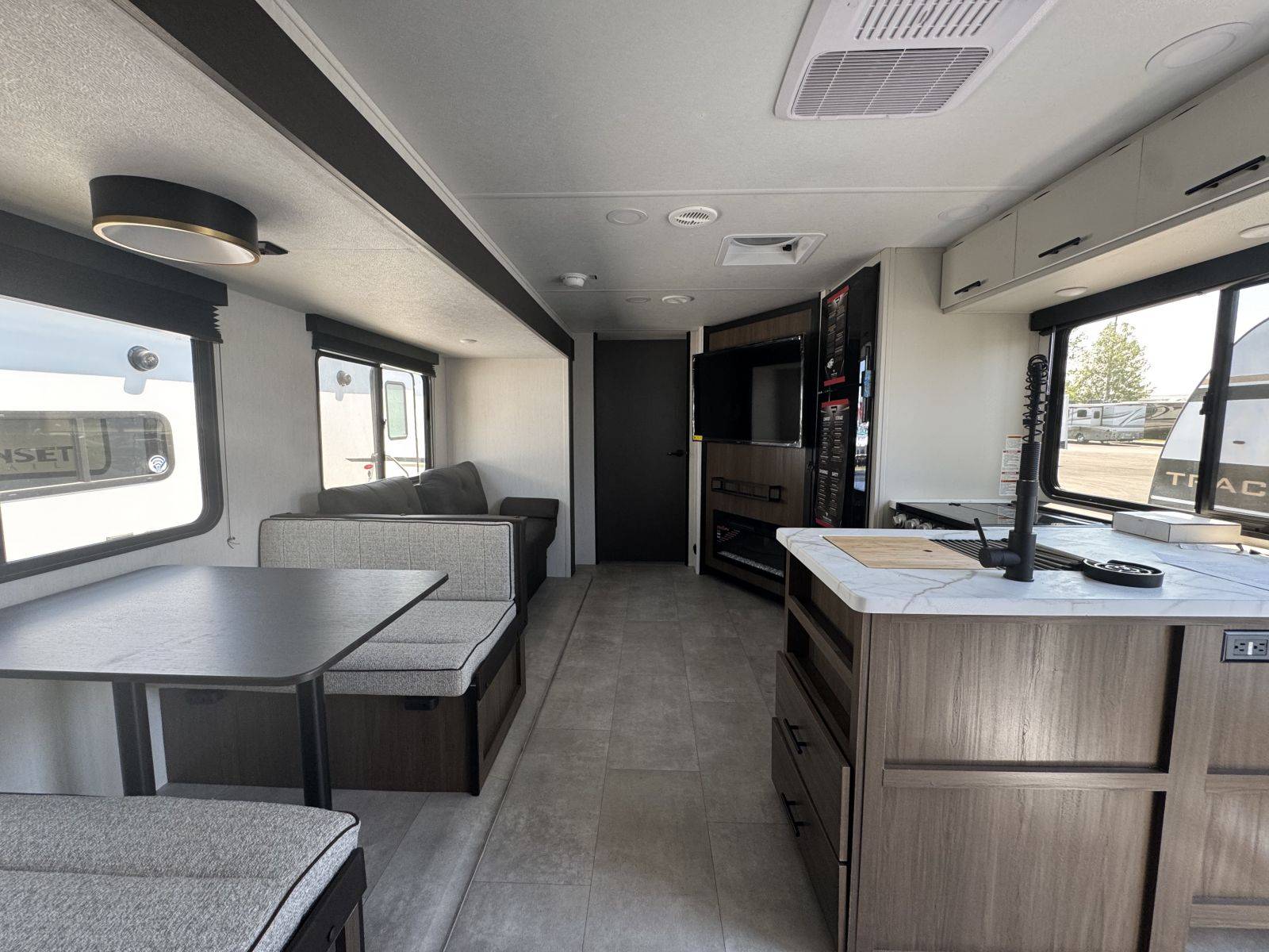 2026 Prime Time RV 2026 Prime Time RV Tracer - thumbnail 19