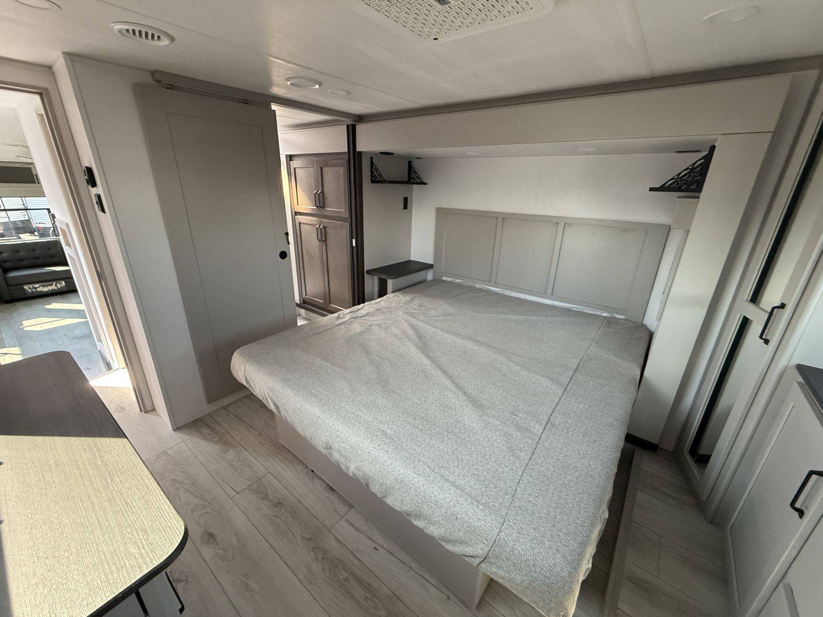 2026 Keystone RV 2026 Keystone RV Montana High Country - thumbnail 22