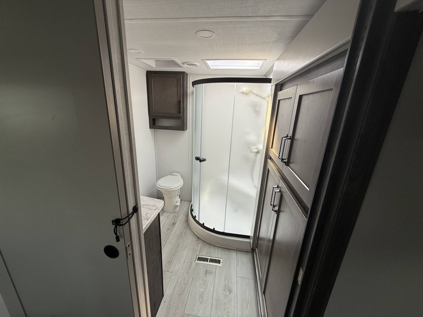 2026 Keystone RV 2026 Keystone RV Montana High Country - thumbnail 24