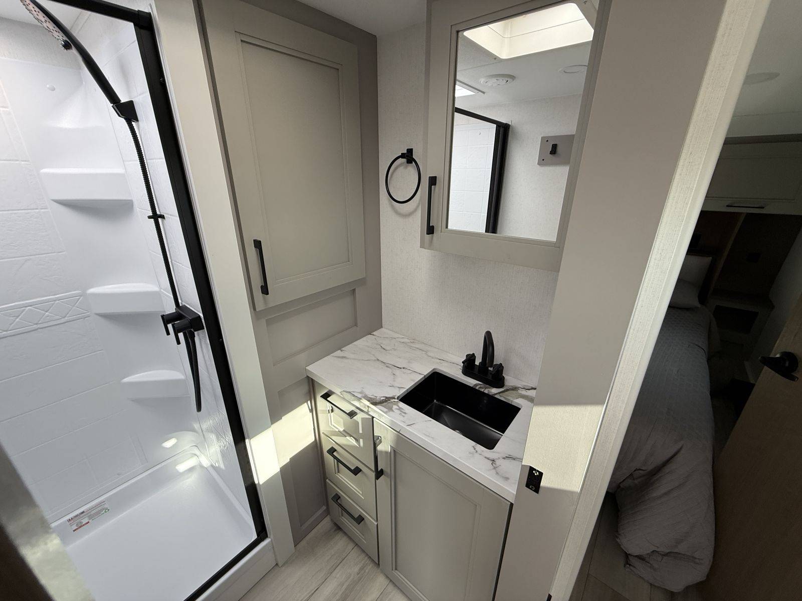 2026 KZ RV 2026 KZ RV Durango Half Ton - thumbnail 26