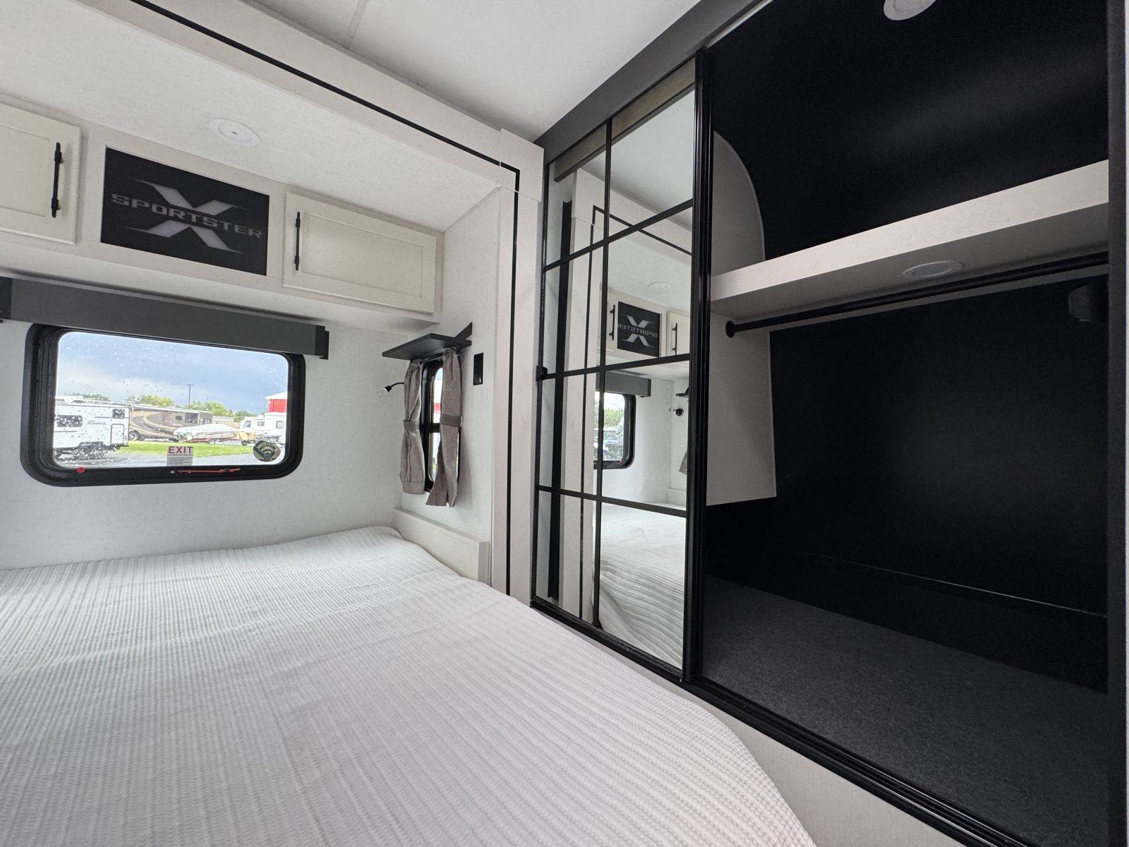 2026 KZ RV 2026 KZ RV Sportster X Toy Hauler - thumbnail 20