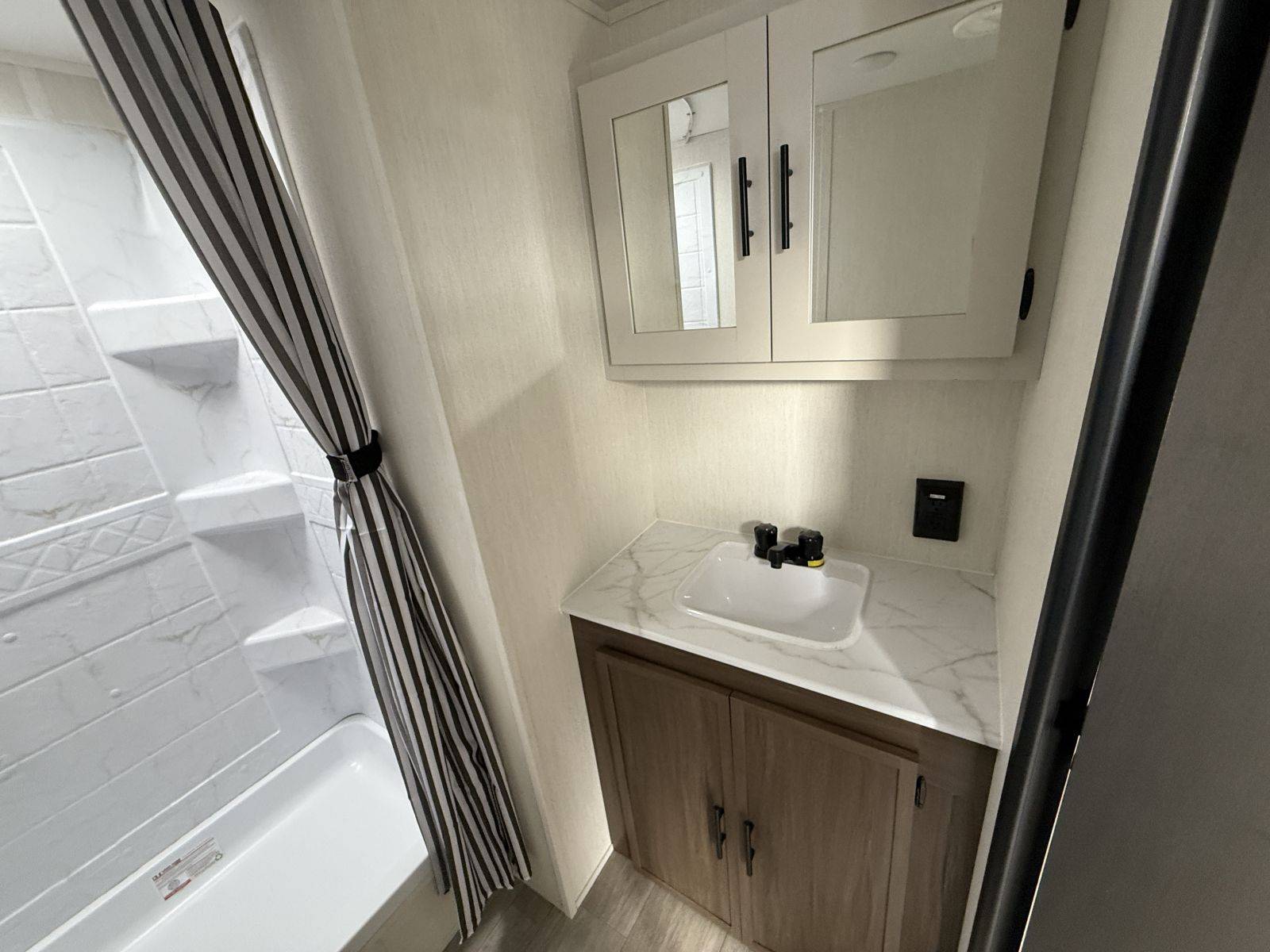 2026 Forest River RV 2026 Forest River RV Avenger - thumbnail 18