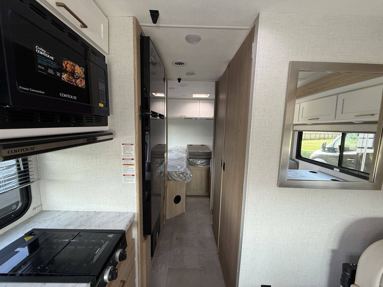 2026 Thor Motor Coach 2026 Thor Motor Coach Chateau - thumbnail 28