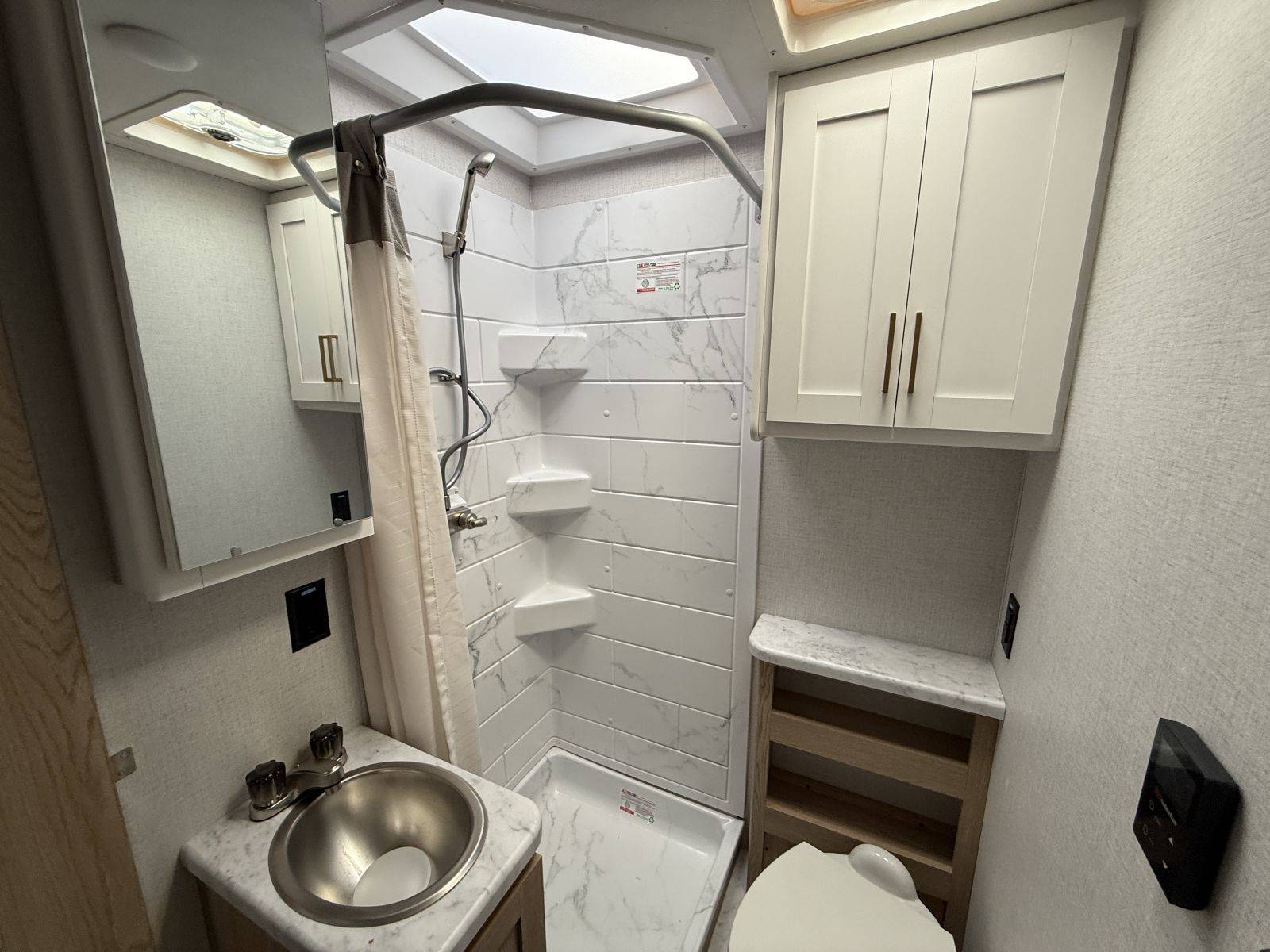 2026 Thor Motor Coach 2026 Thor Motor Coach Chateau - thumbnail 34