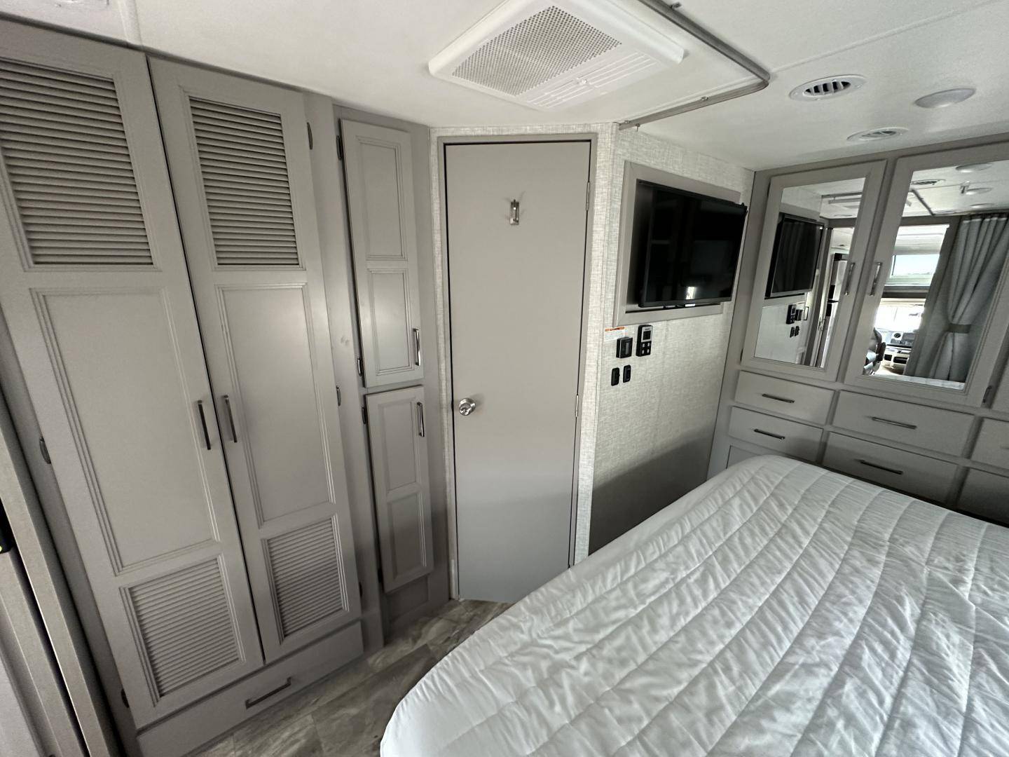 2023 Thor Motor Coach 2023 Thor Motor Coach Quantum - thumbnail 21