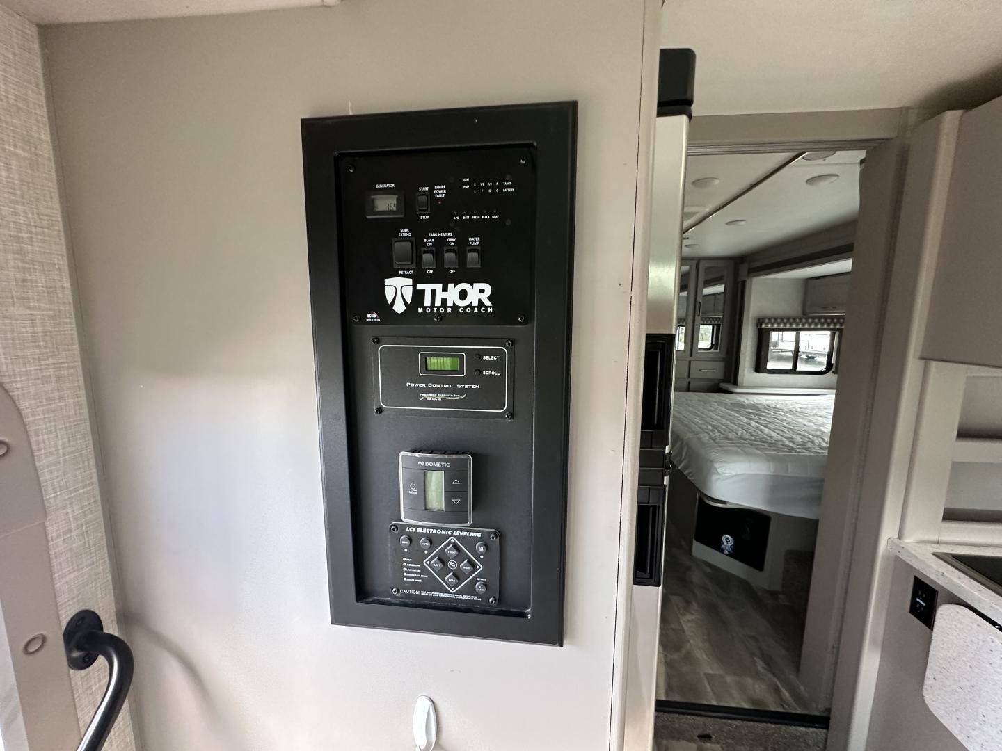 2023 Thor Motor Coach 2023 Thor Motor Coach Quantum - thumbnail 27