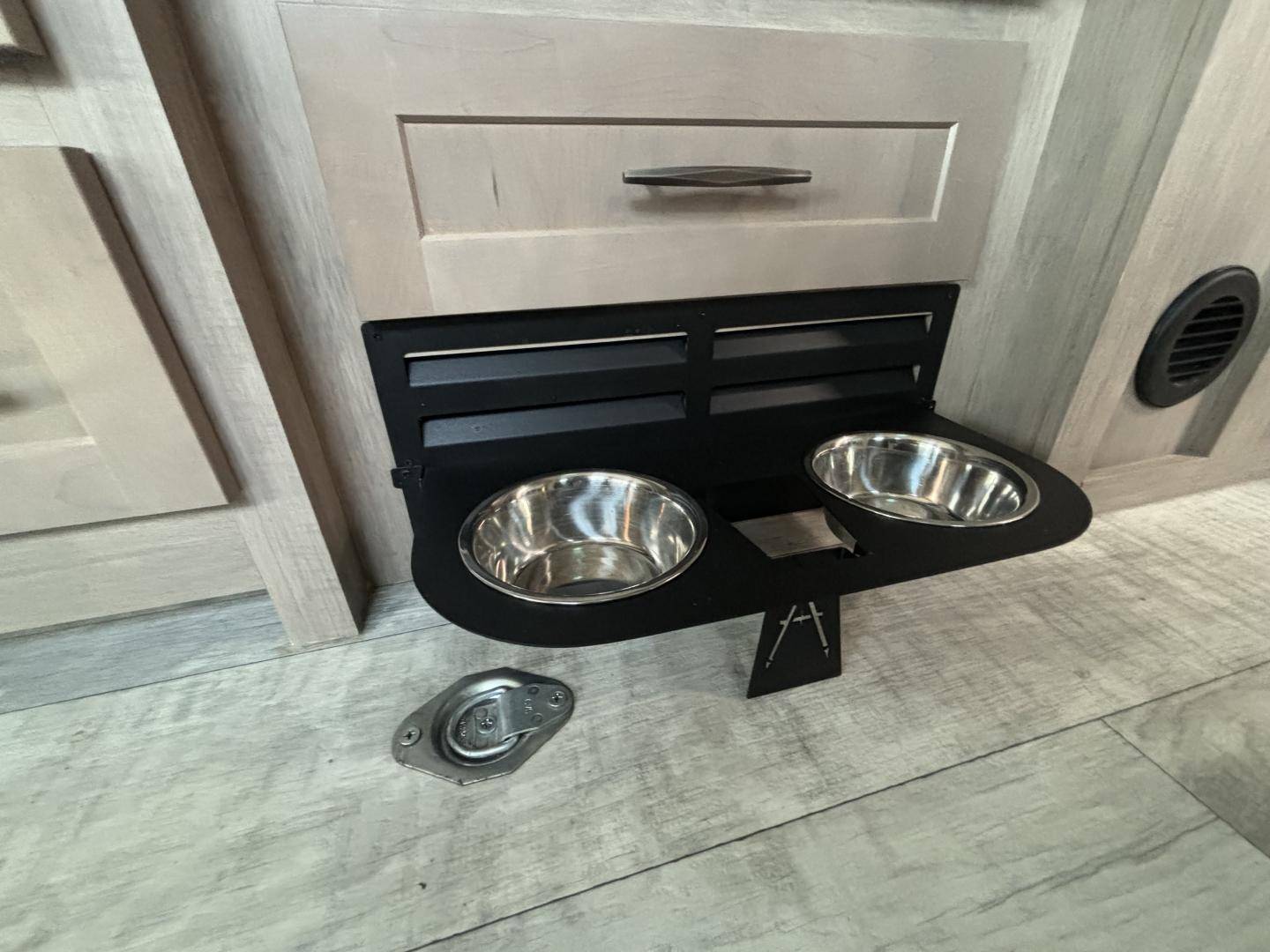 2024 Grand Design 2024 Grand Design Momentum - thumbnail 23