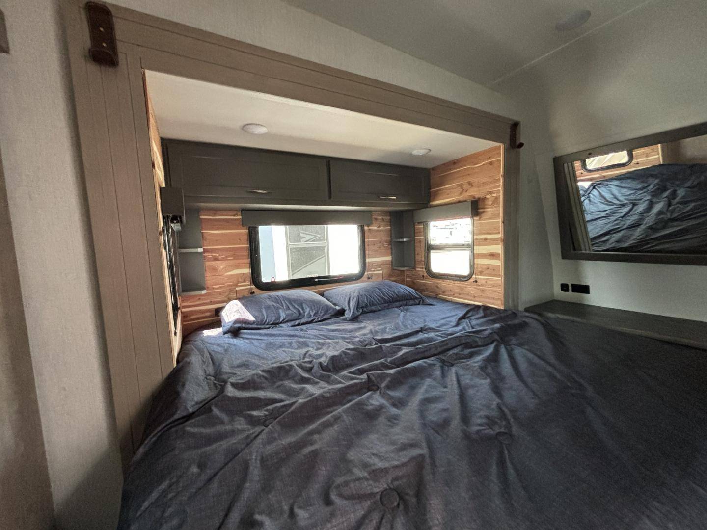 2024 Grand Design 2024 Grand Design Momentum - thumbnail 34