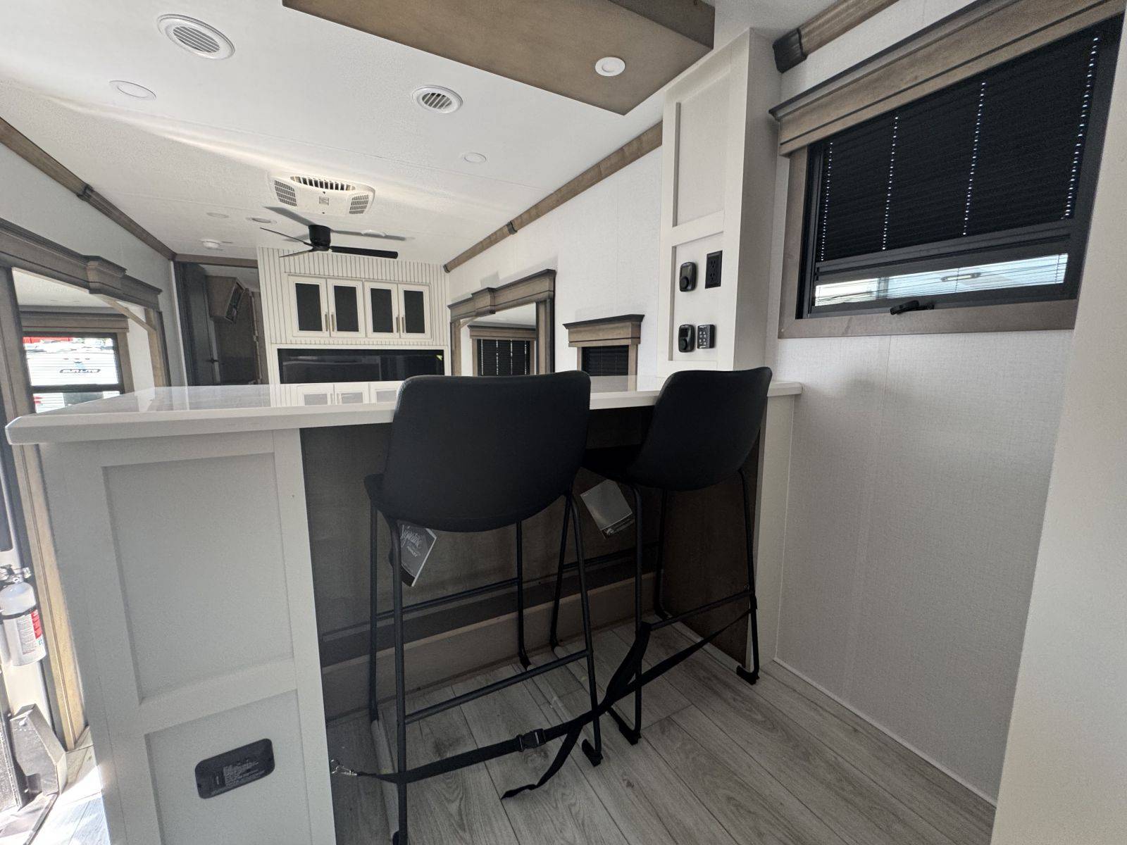 2026 Keystone RV 2026 Keystone RV Montana - thumbnail 23