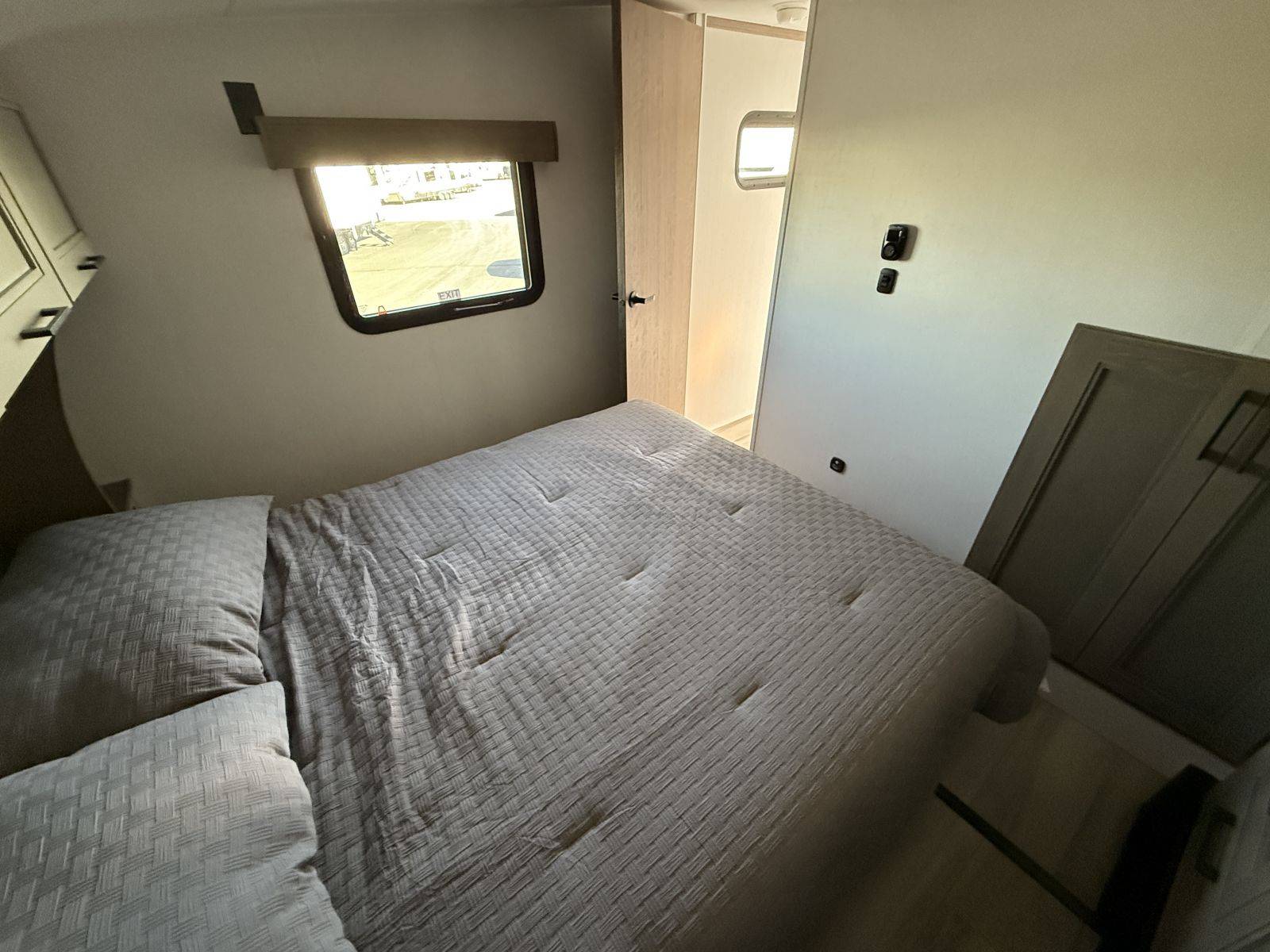 2026 KZ RV 2026 KZ RV Durango Half Ton - thumbnail 24