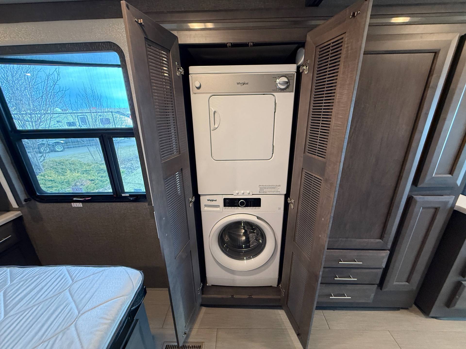 2022 Thor Motor Coach 2022 Thor Motor Coach Palazzo - thumbnail 25