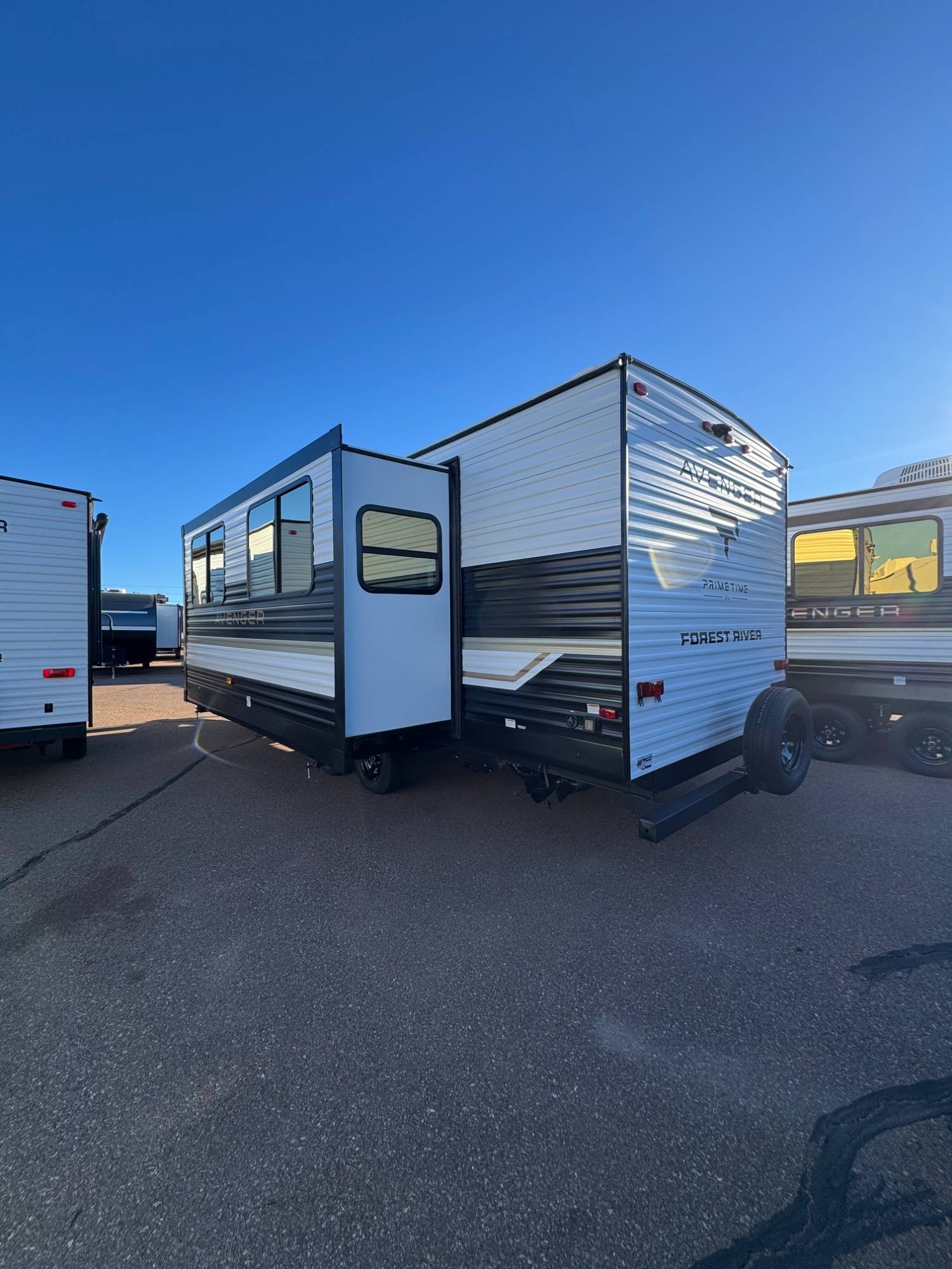 2026 Prime Time RV 2026 Prime Time RV Avenger - thumbnail 3