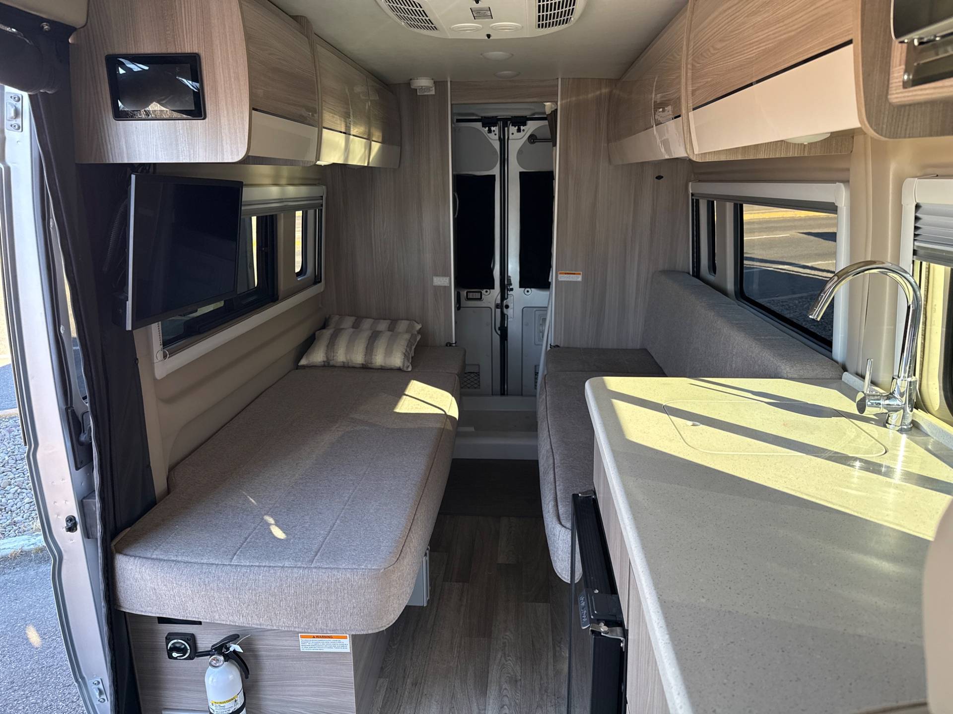 2026 Thor Motor Coach 2026 Thor Motor Coach Chateau - thumbnail 21