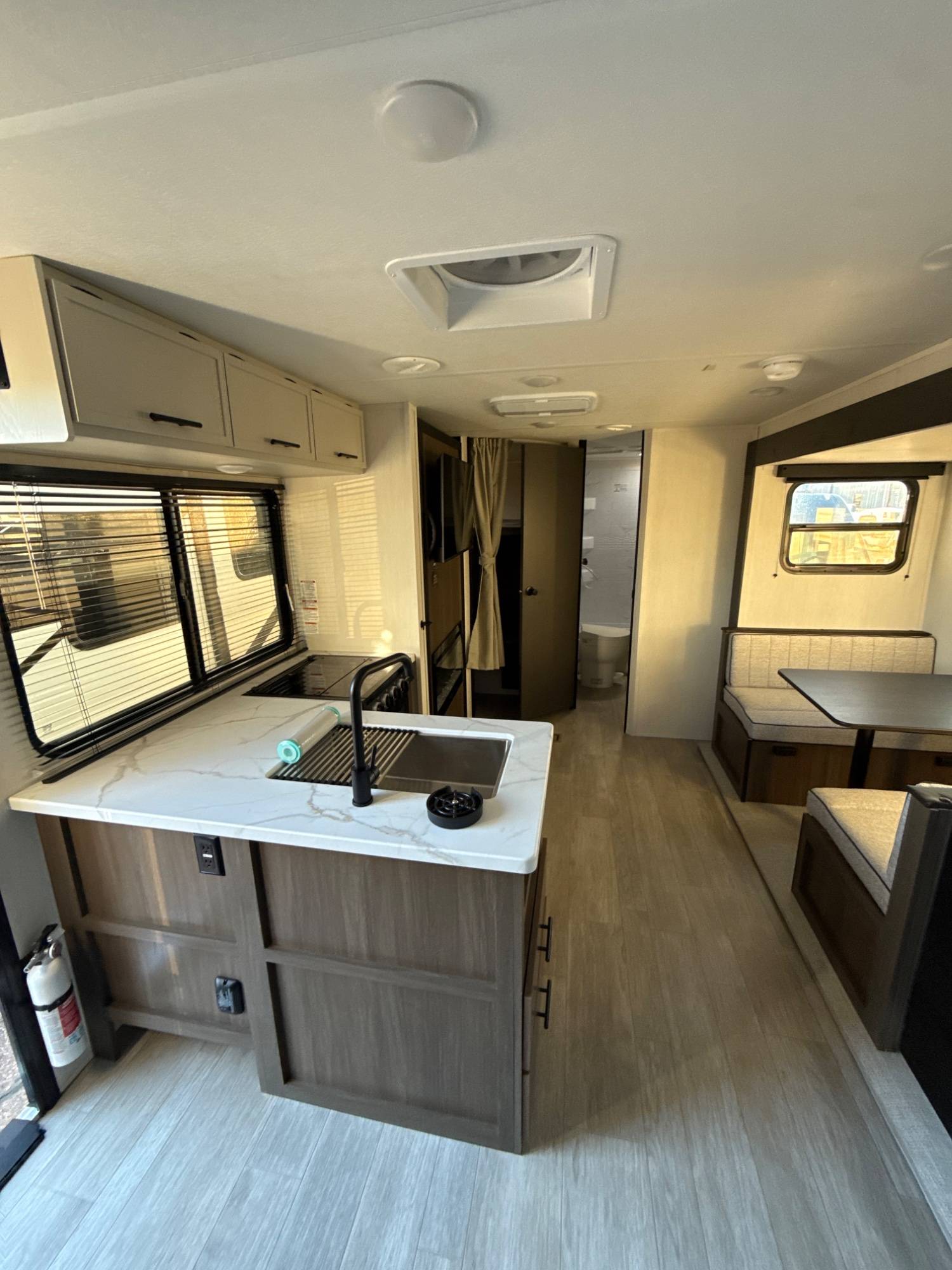 2026 Prime Time RV 2026 Prime Time RV Avenger - thumbnail 6