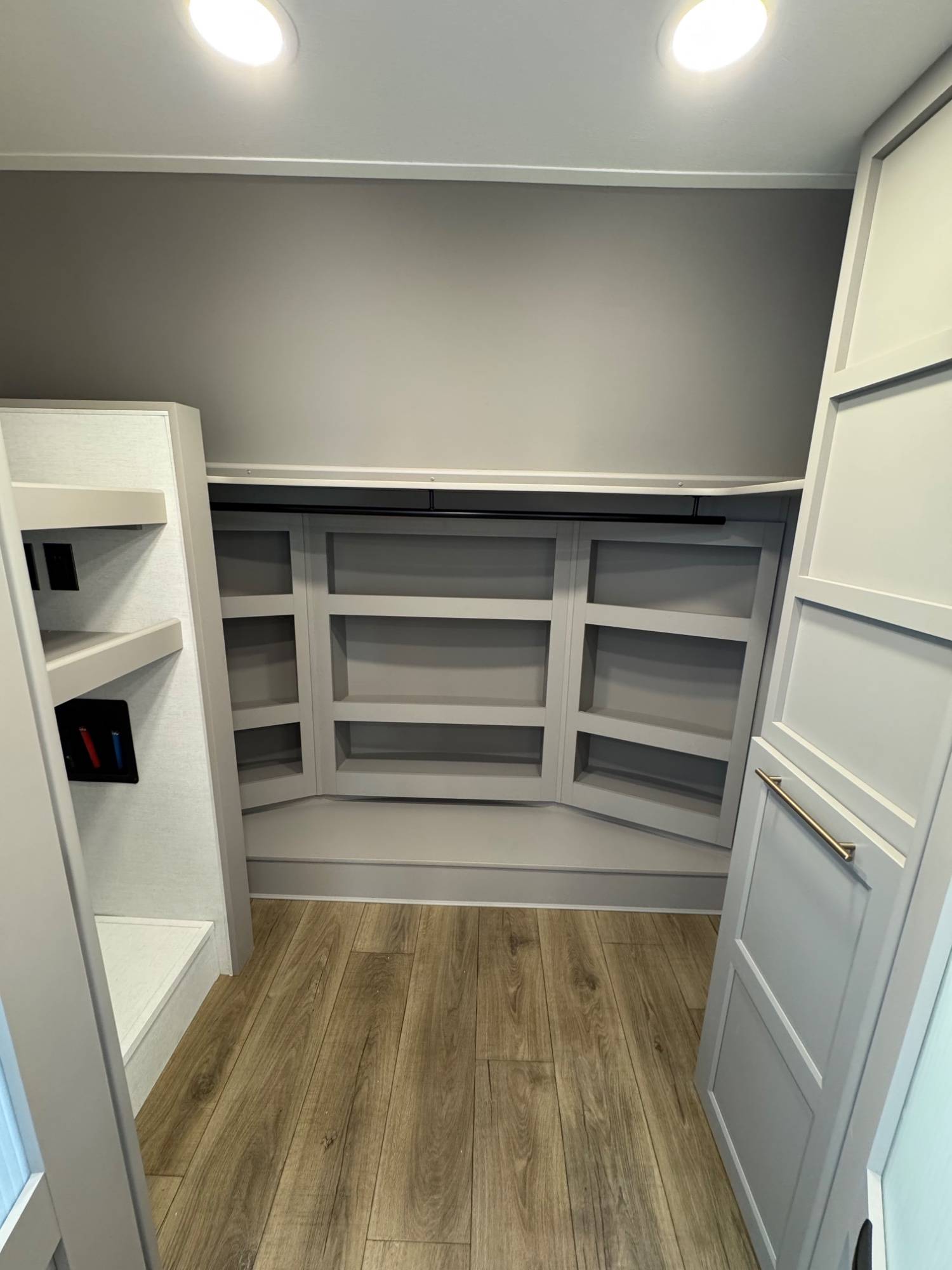 2025 Alliance RV 2025 Alliance RV Paradigm - thumbnail 26