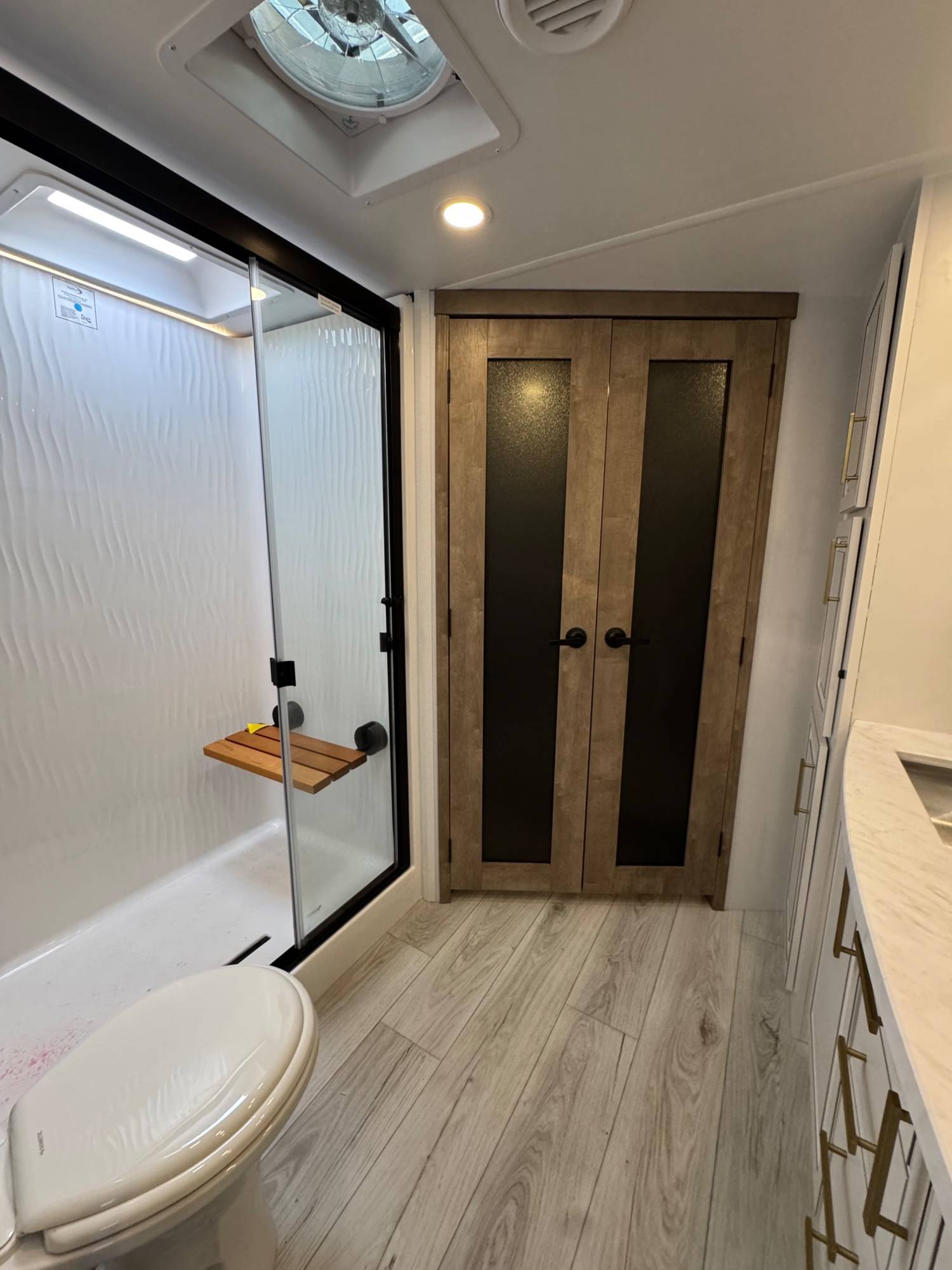 2026 Keystone RV 2026 Keystone RV Montana - thumbnail 26