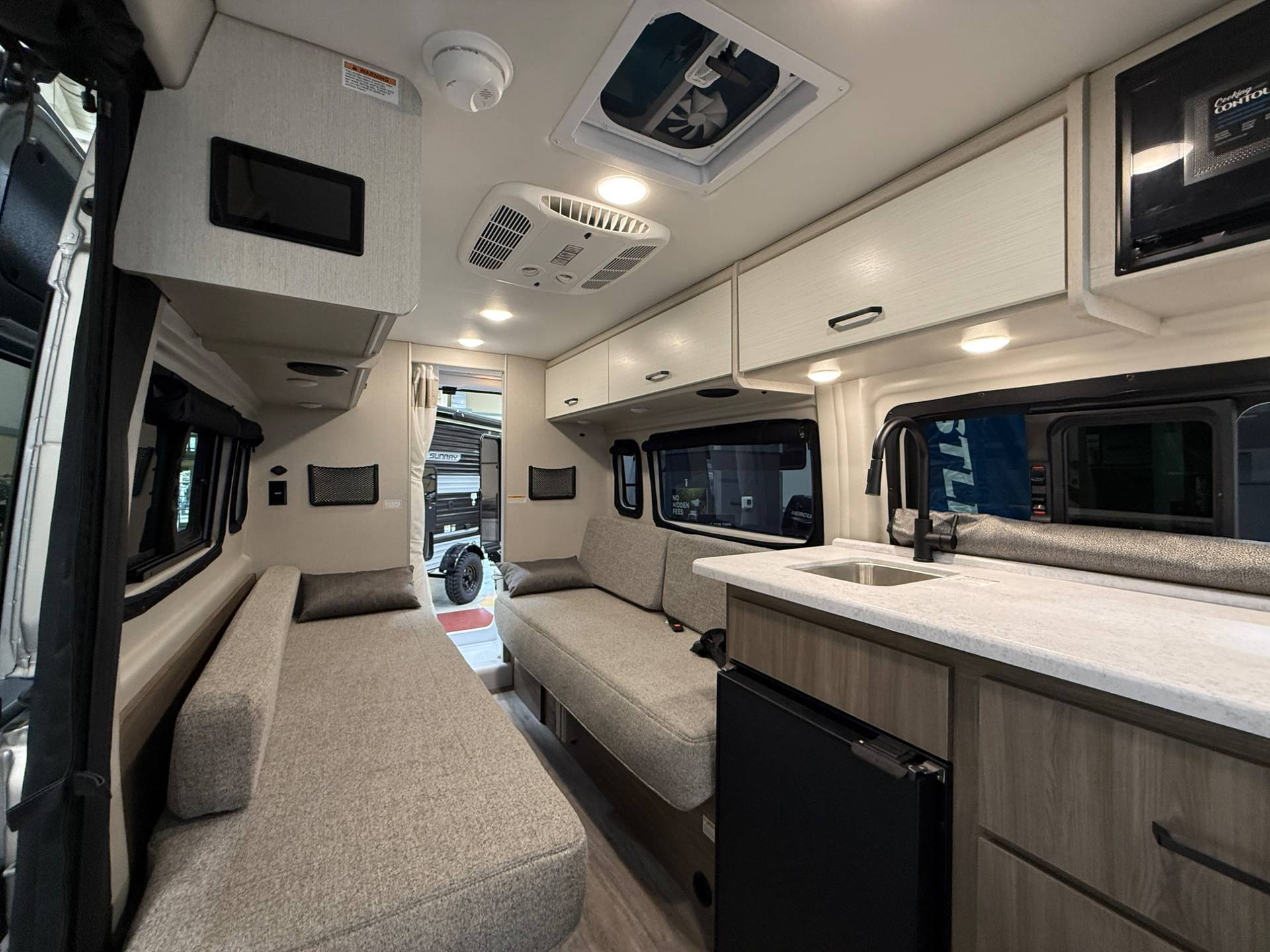 2026 Thor Motor Coach 2026 Thor Motor Coach Sequence - thumbnail 21