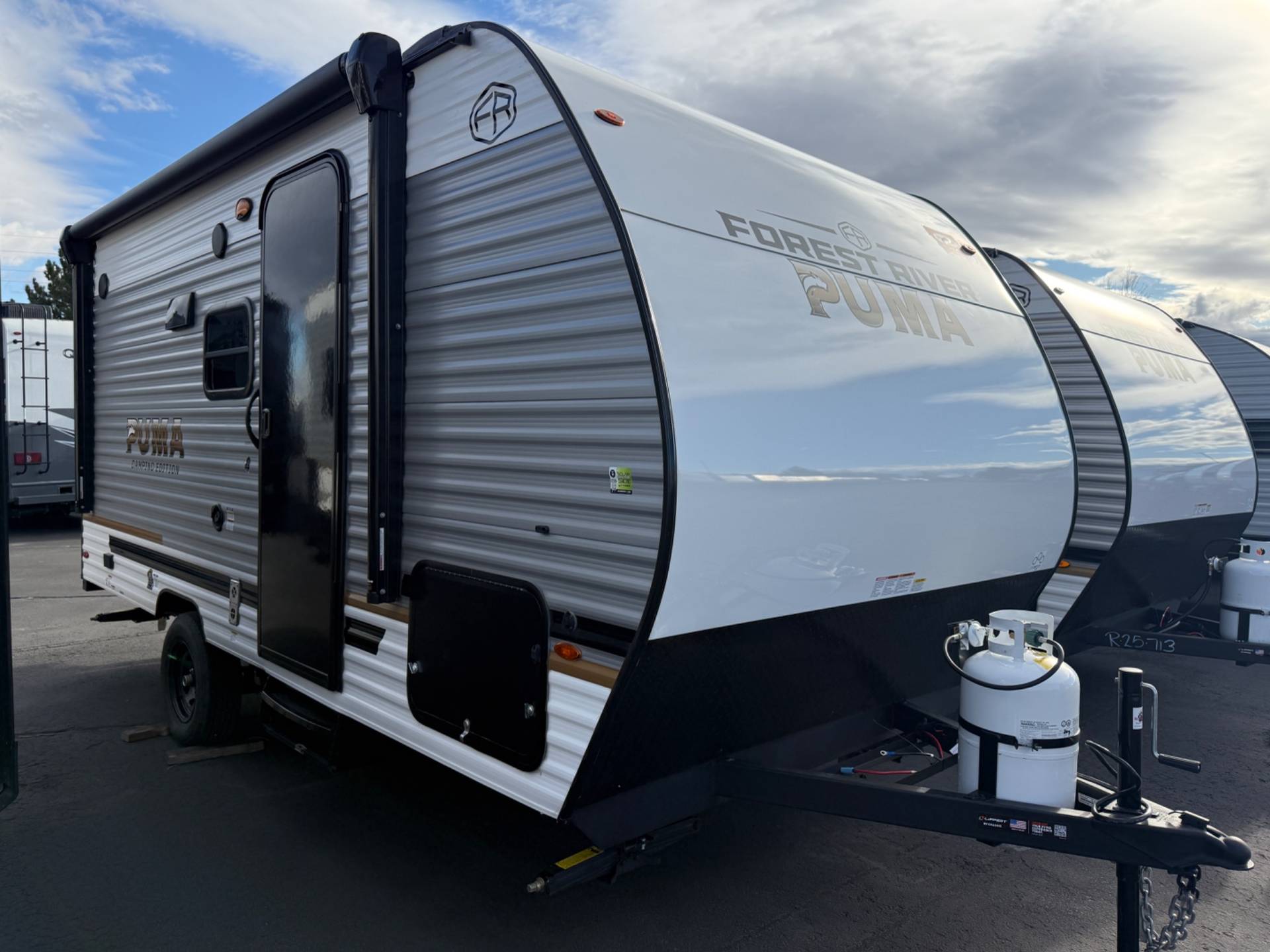 2026 Palomino 2026 Palomino Puma - thumbnail 2