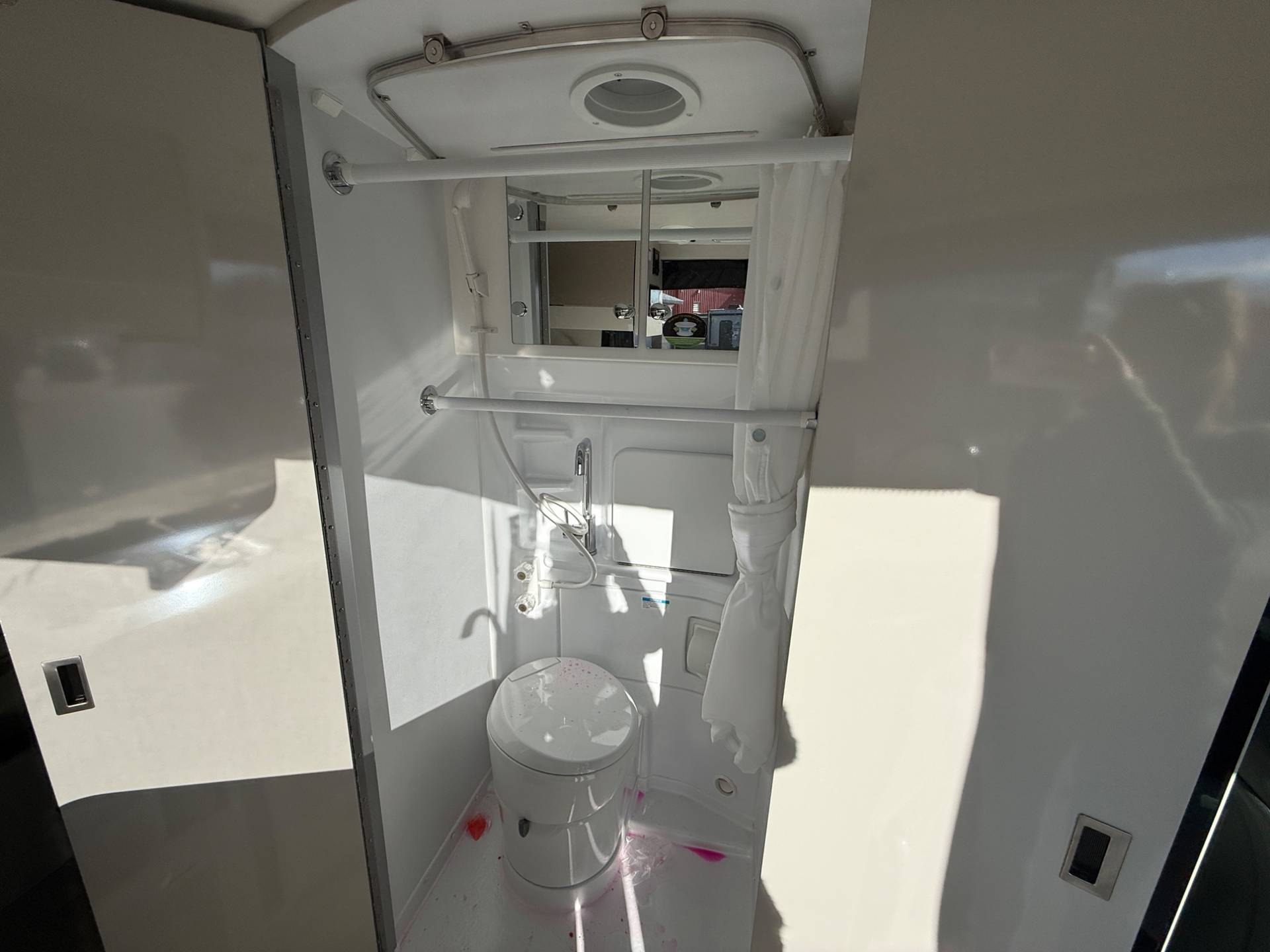 2026 Thor Motor Coach 2026 Thor Motor Coach Sanctuary - thumbnail 17