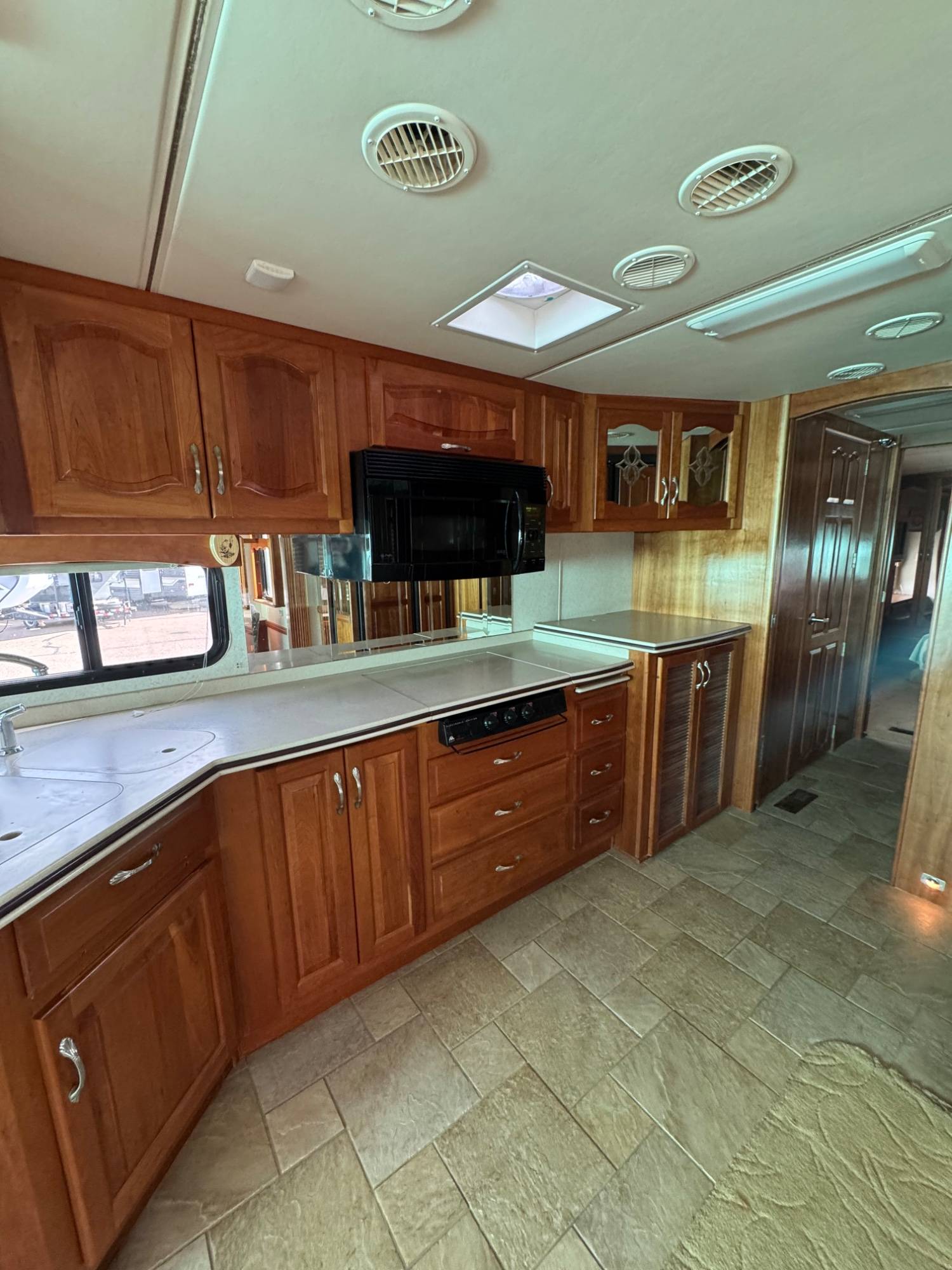 2006 Newmar 2006 Newmar Mountain Aire - thumbnail 13